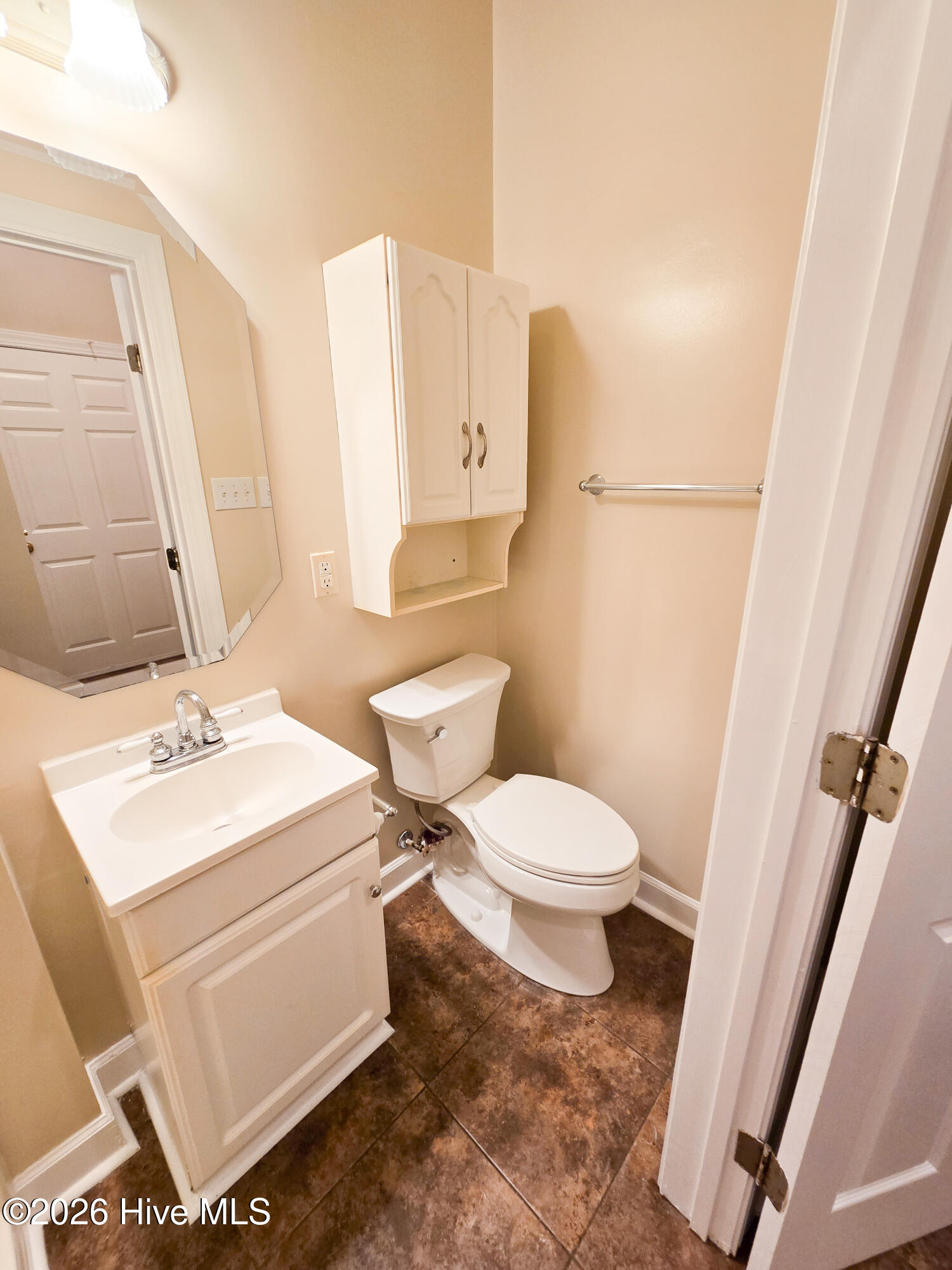 100558924 | Photo 38