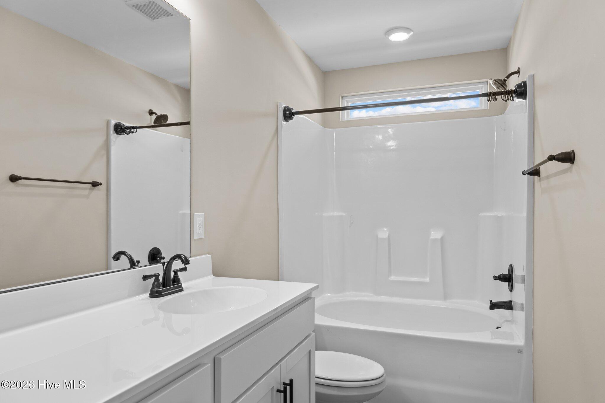 100547532 | Photo 27