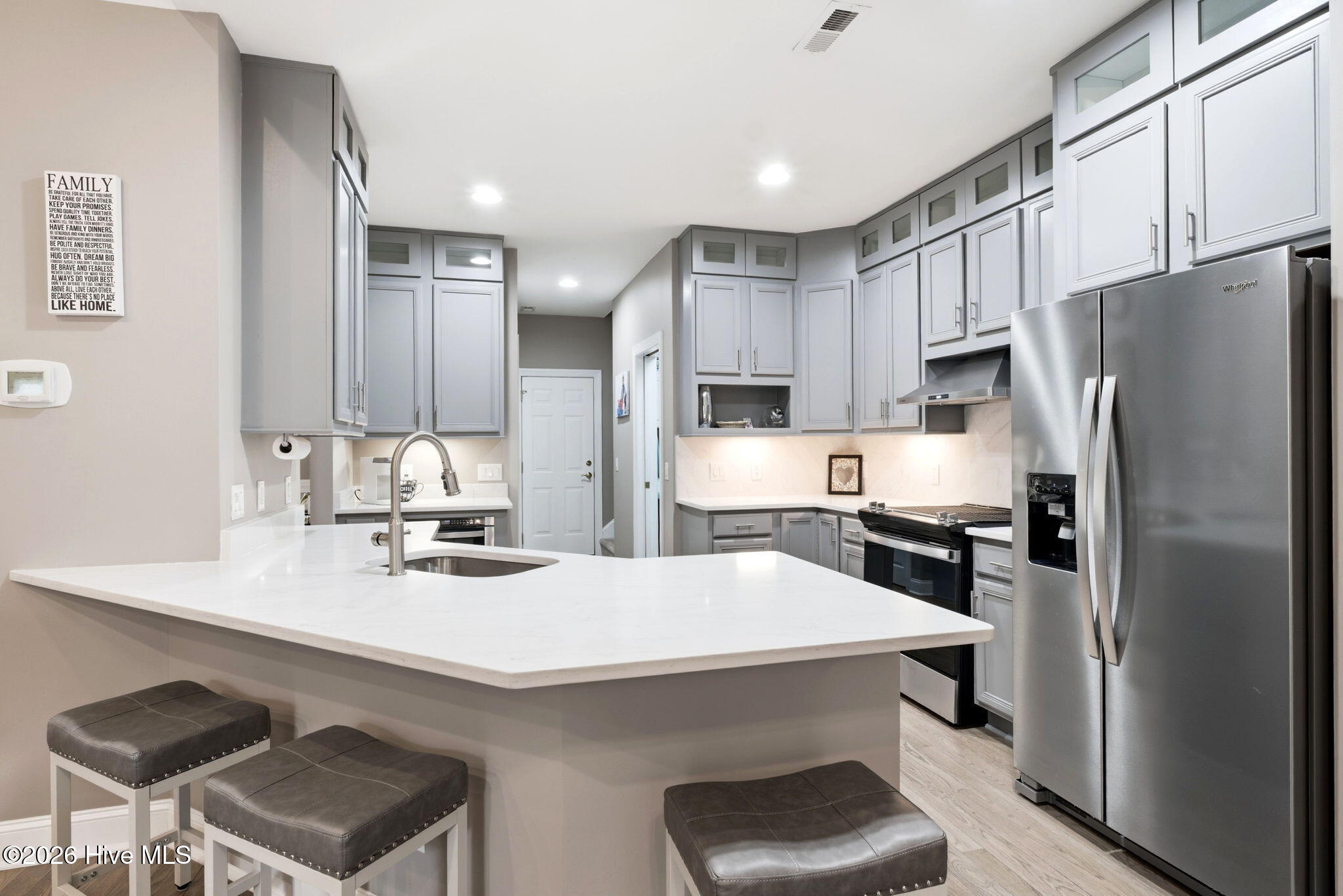 100556153 | Photo 21