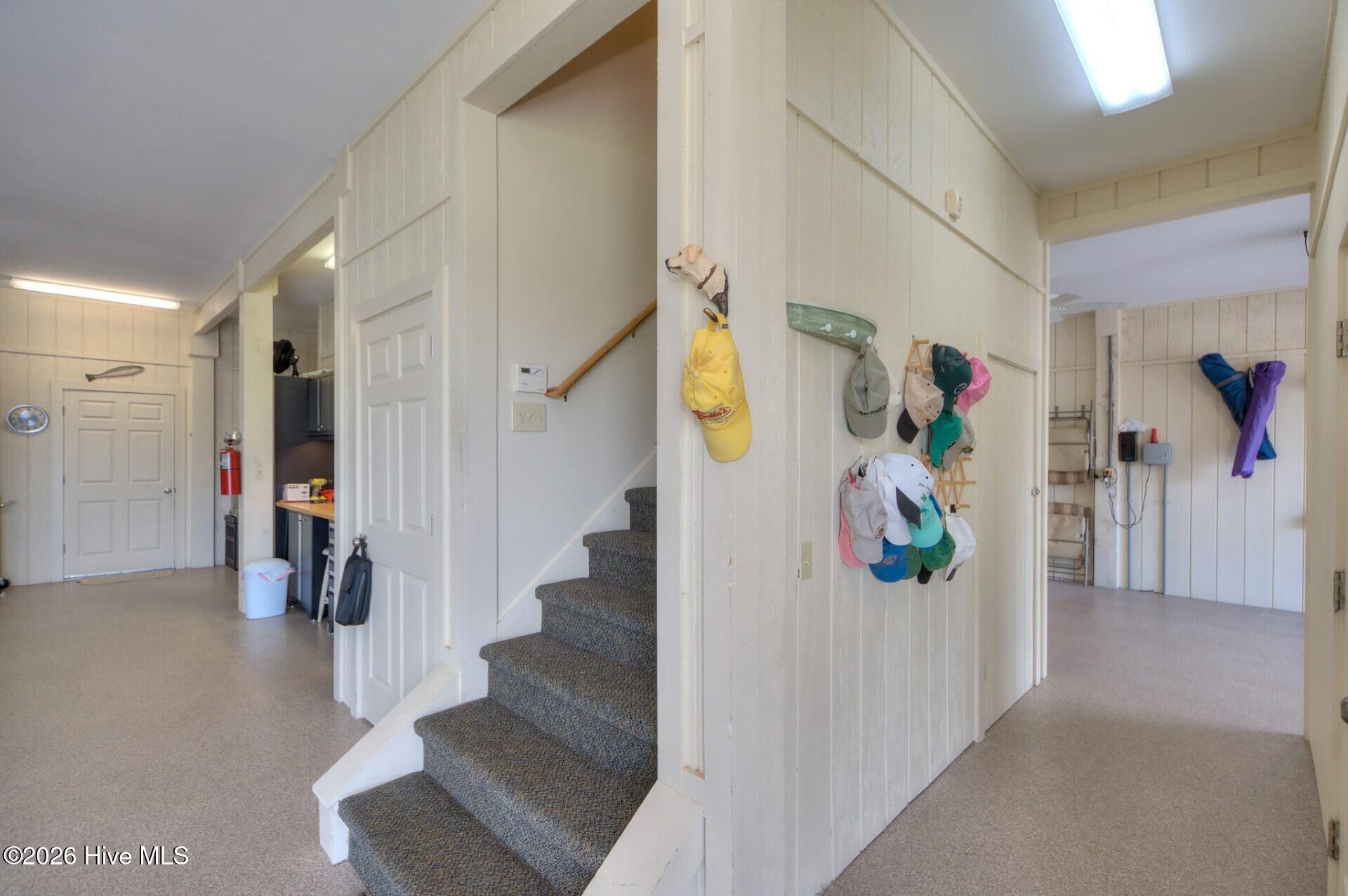 100553459 | Photo 85