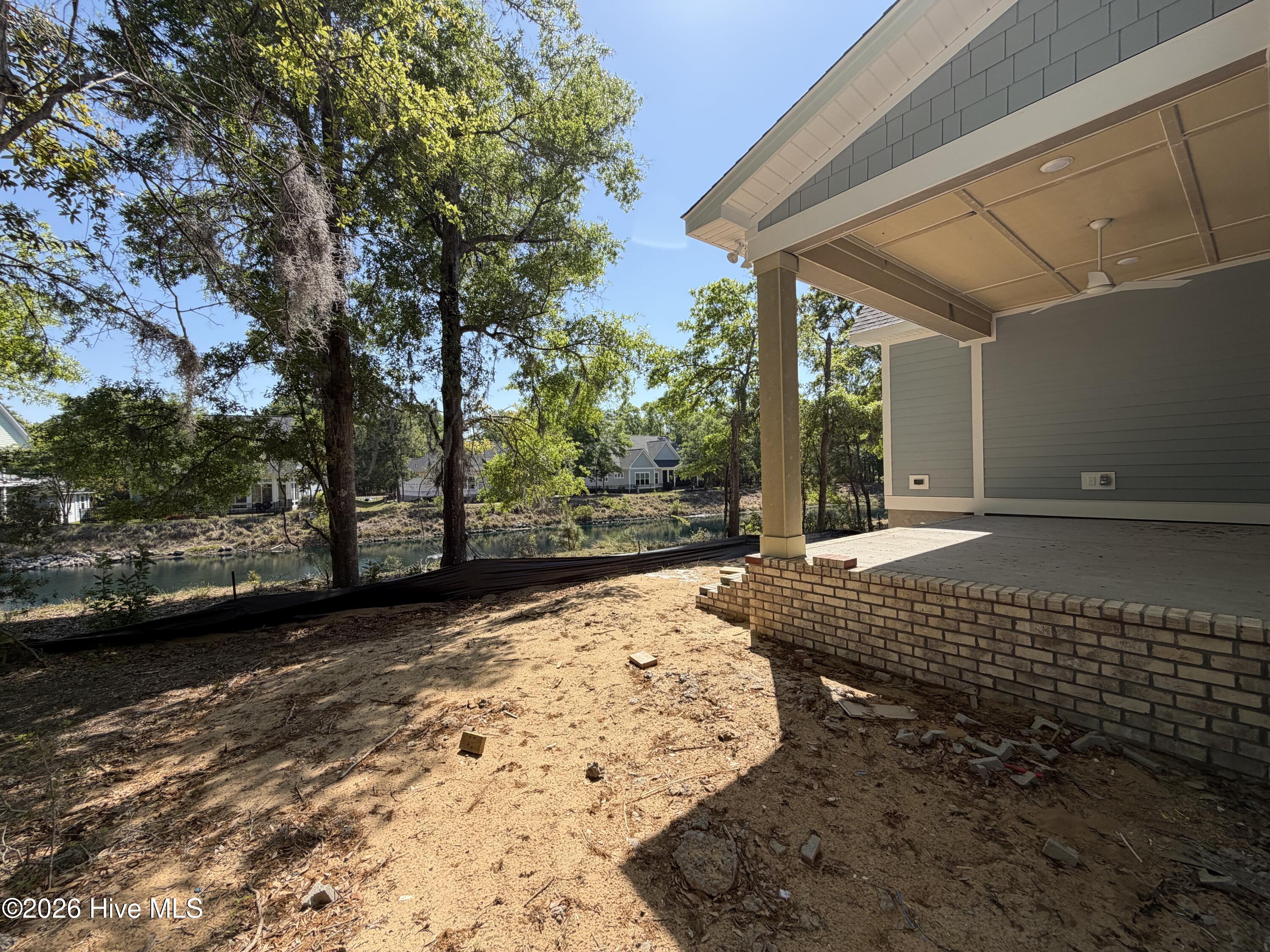 100543338 | Photo 25