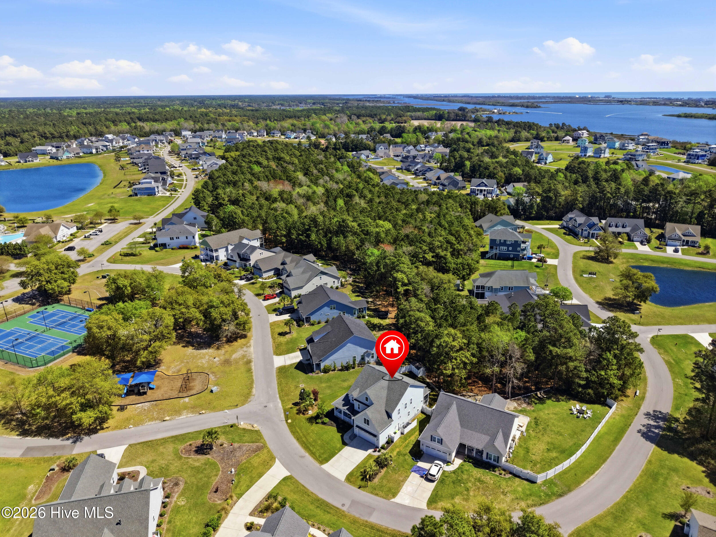 100565471 | Photo 67