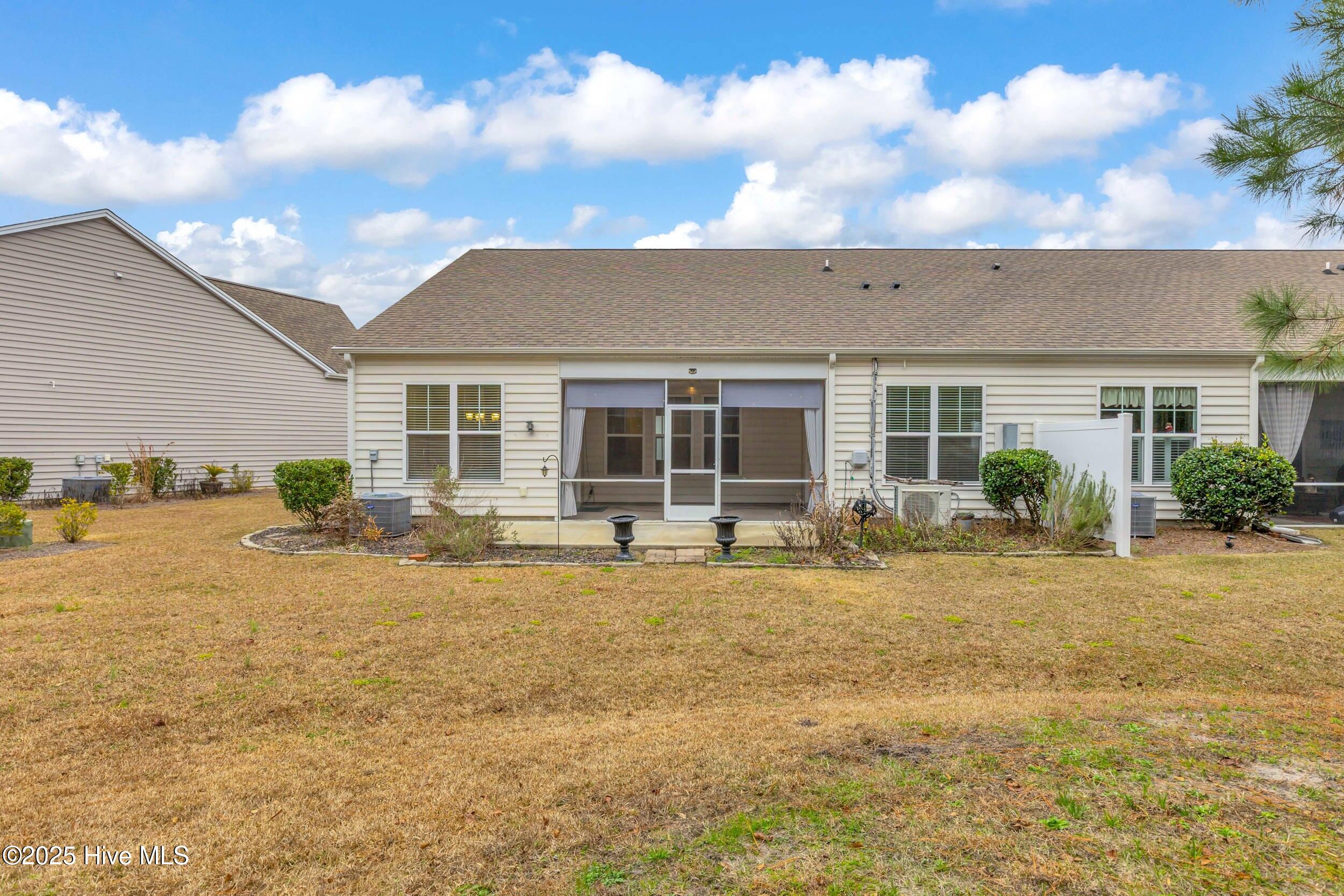 100546180 | Photo 28