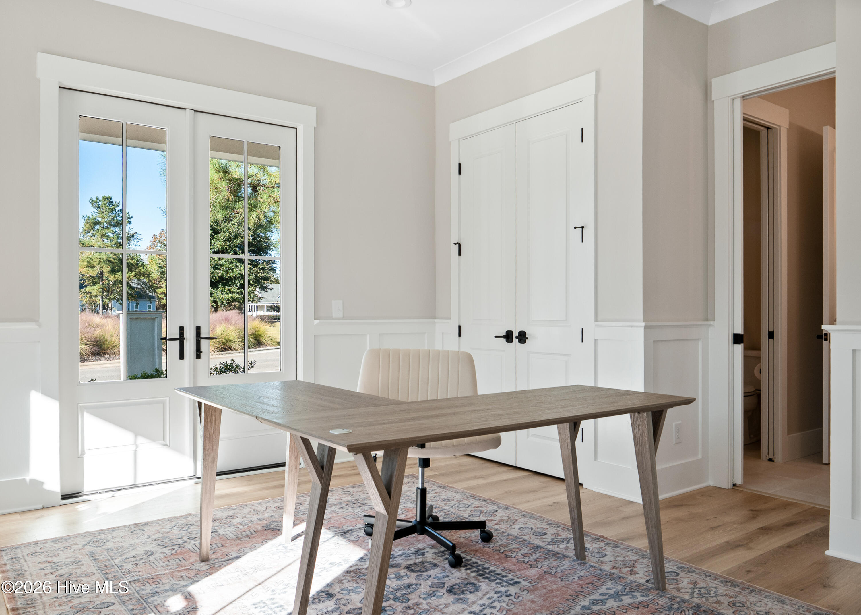 100558184 | Photo 23