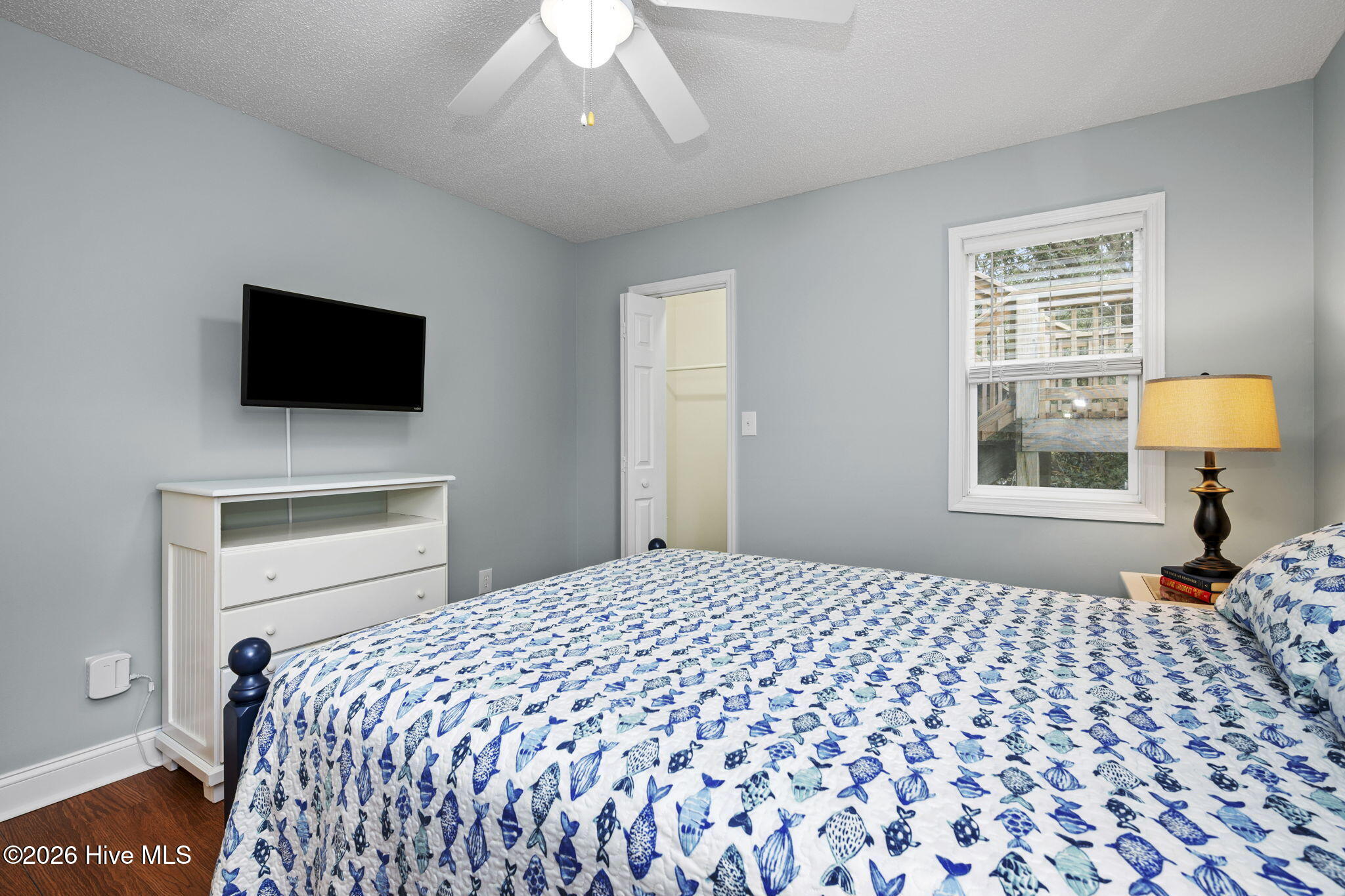 100557272 | Photo 42