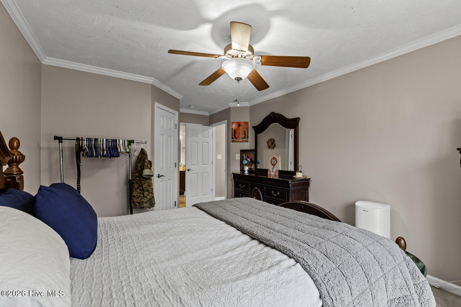 100564296 | Photo 19