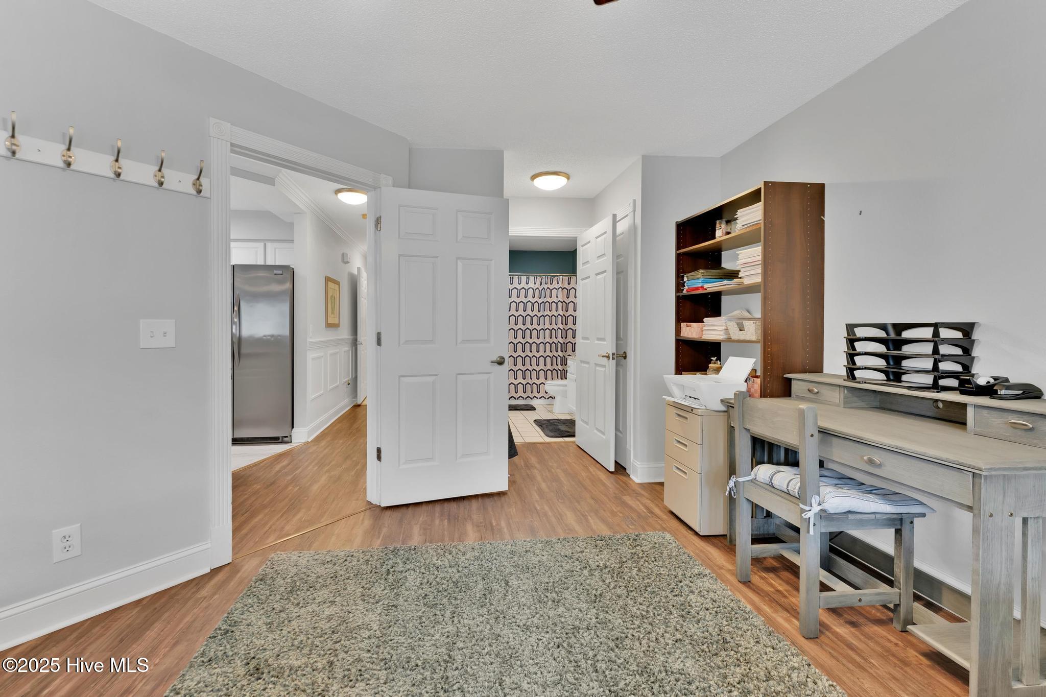 100558066 | Photo 13