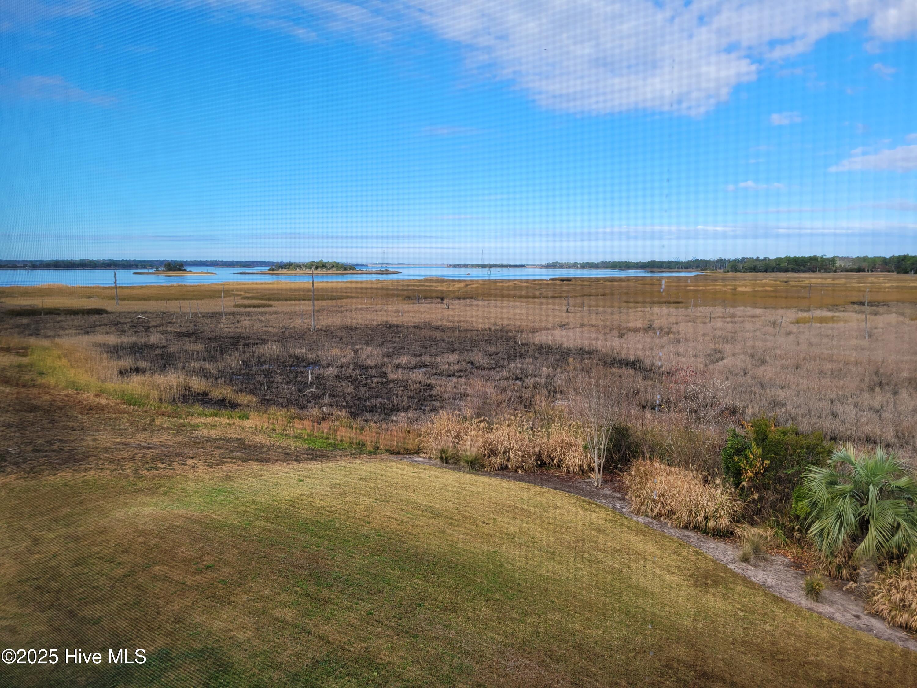 100565776 | Photo 33