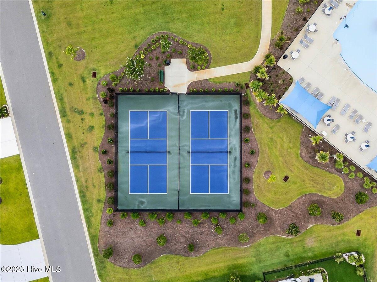 100522416 | Photo 76