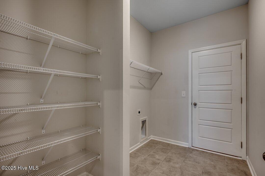 100527504 | Photo 14