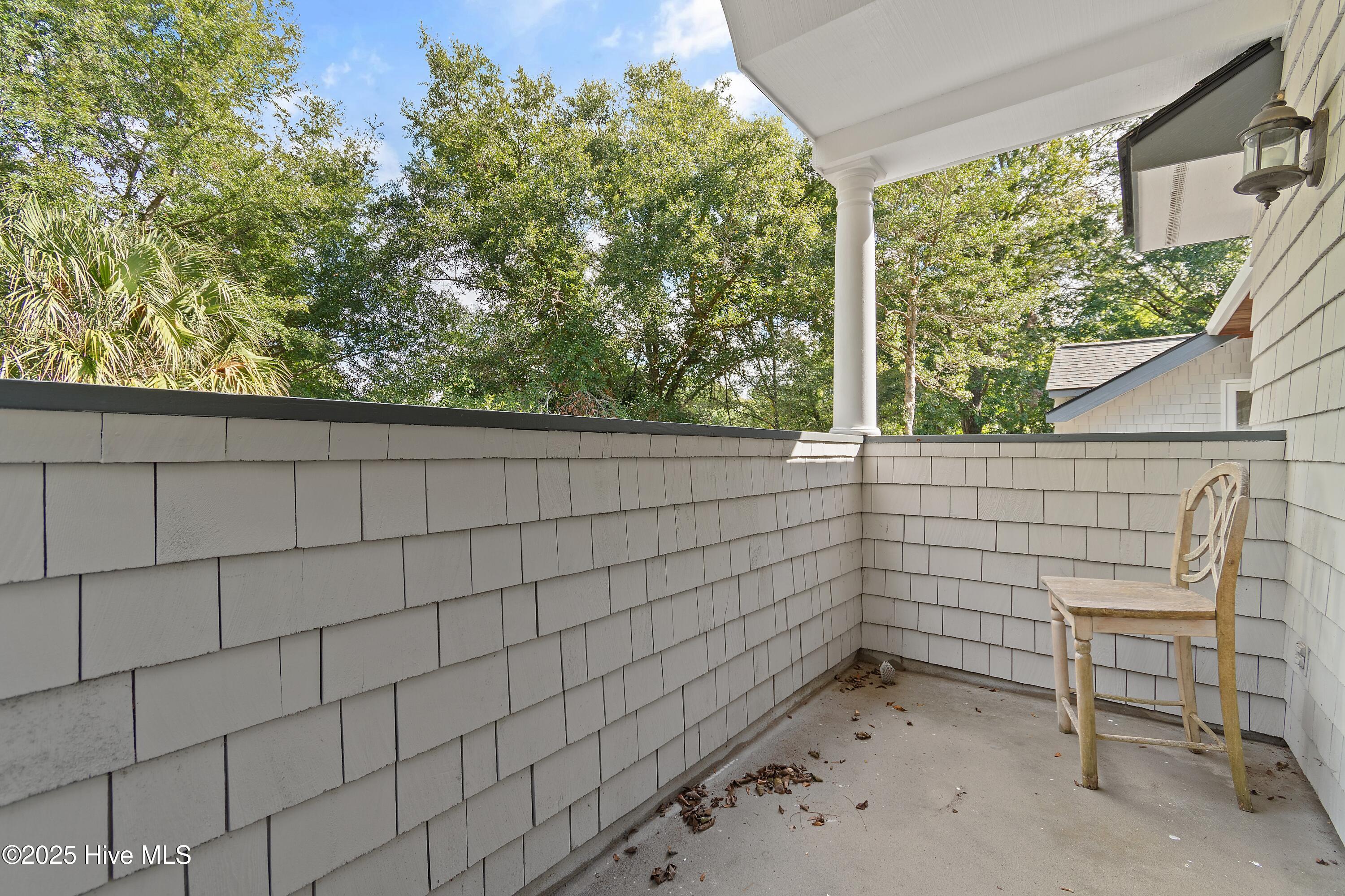 100535274 | Photo 42