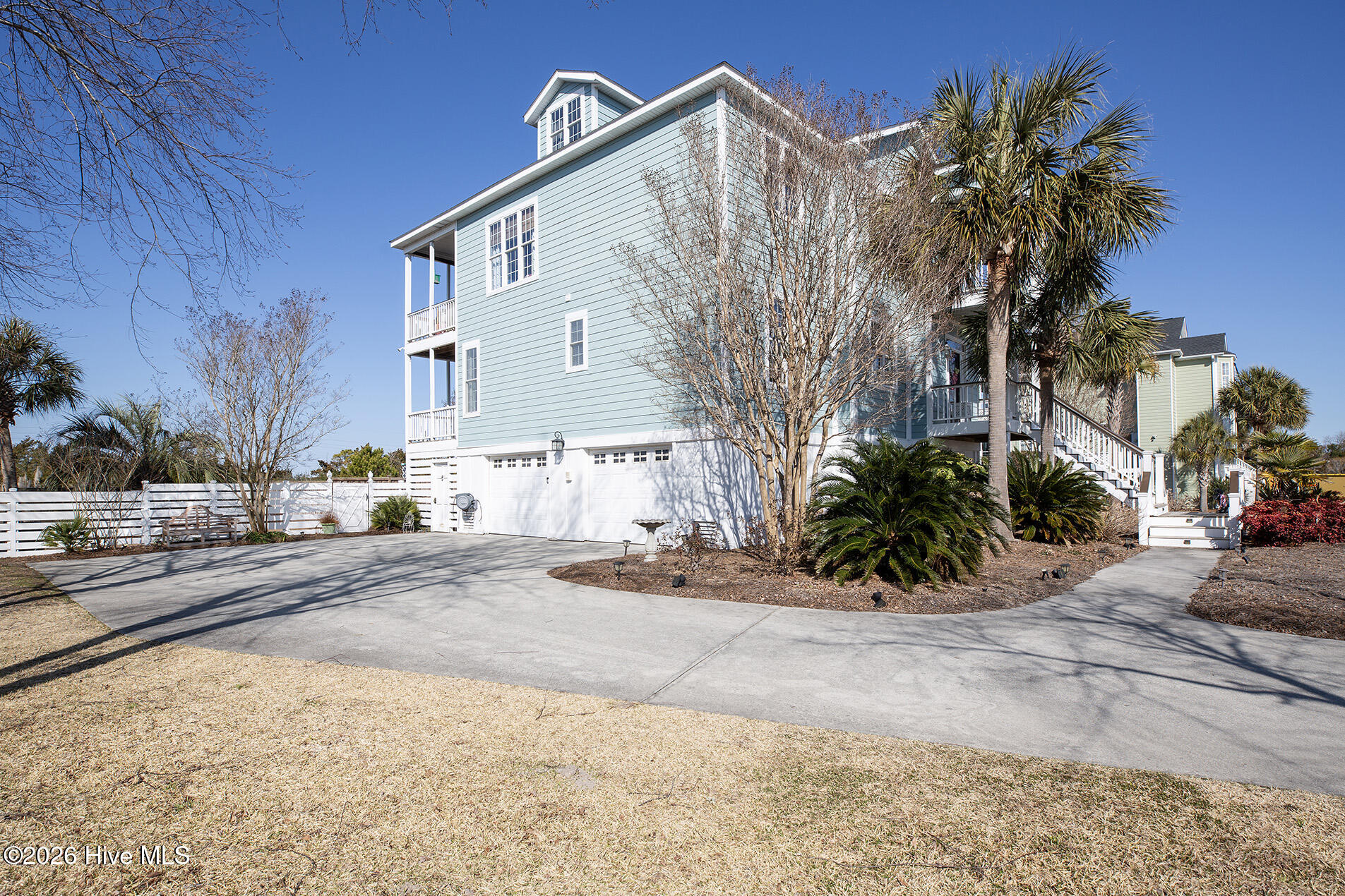 100554340 | Photo 72