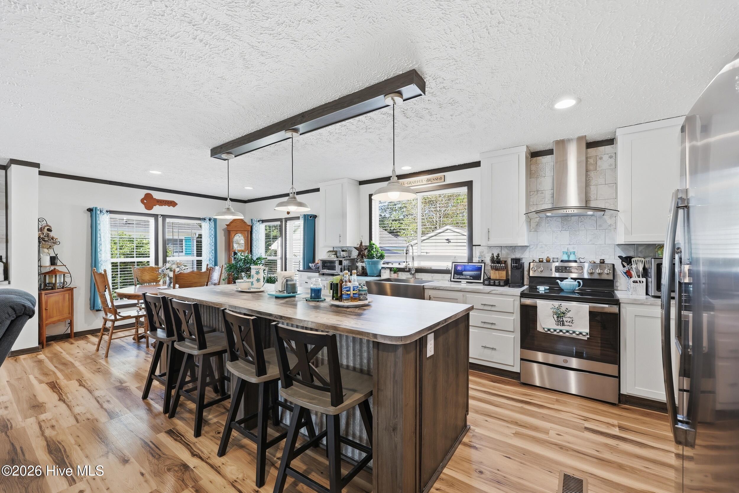 100567202 | Photo 15