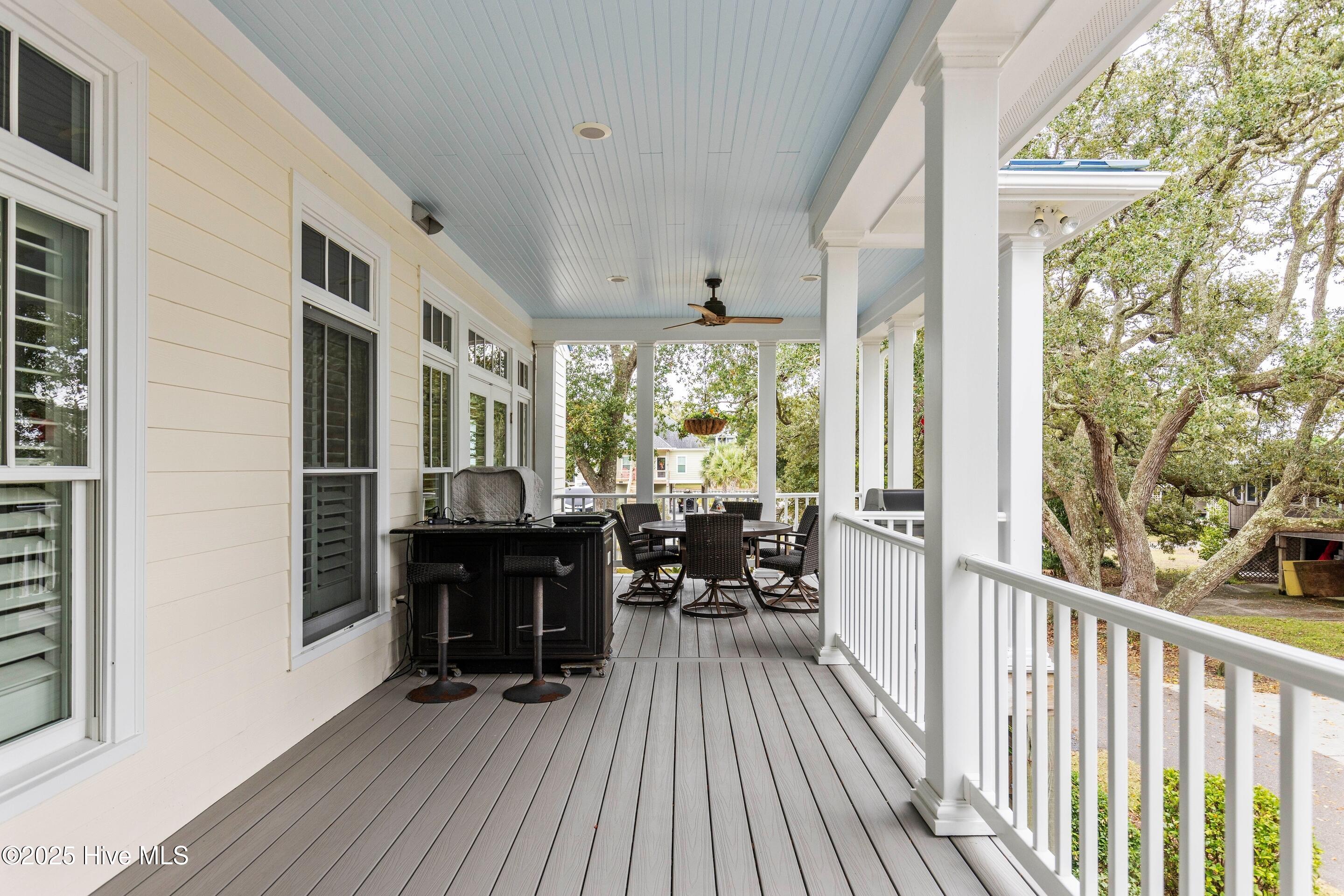 100544140 | Photo 11