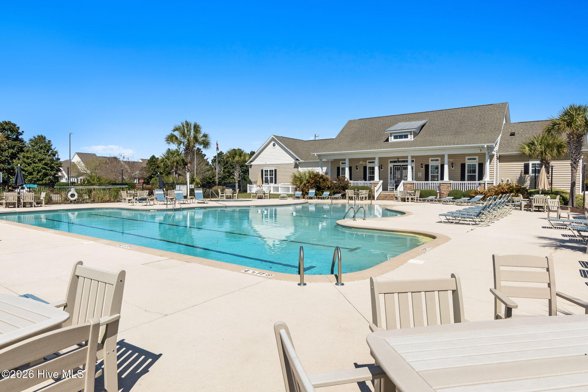 100561861 | Photo 55