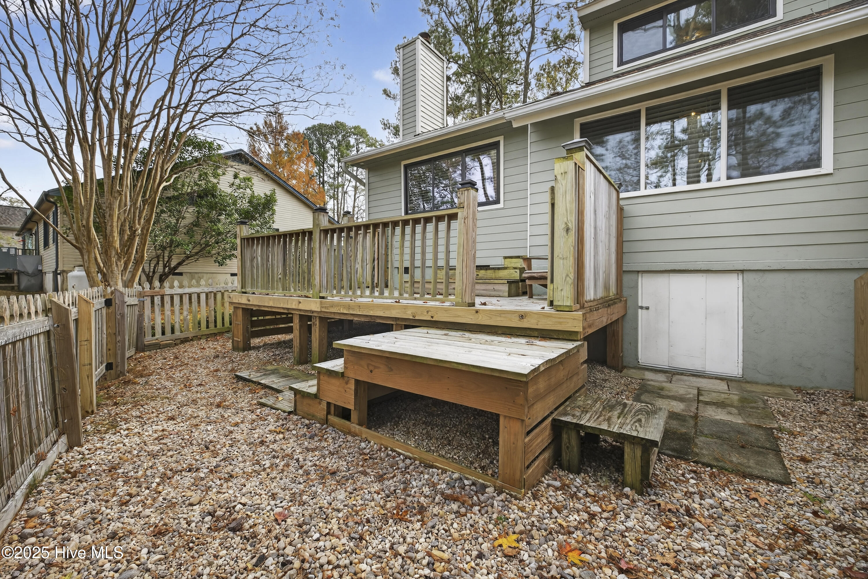 100543749 | Photo 34