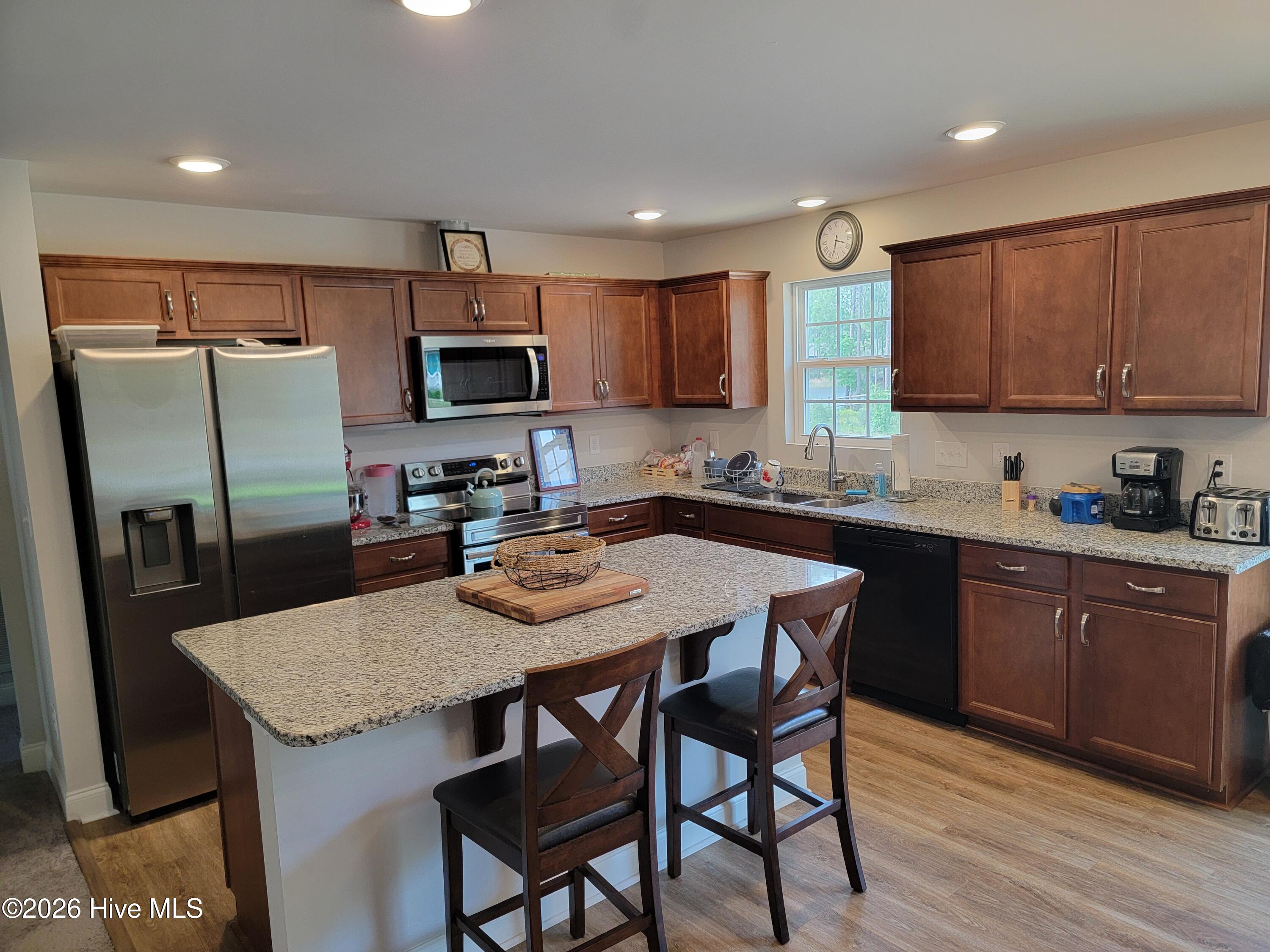 100548706 | Photo 10