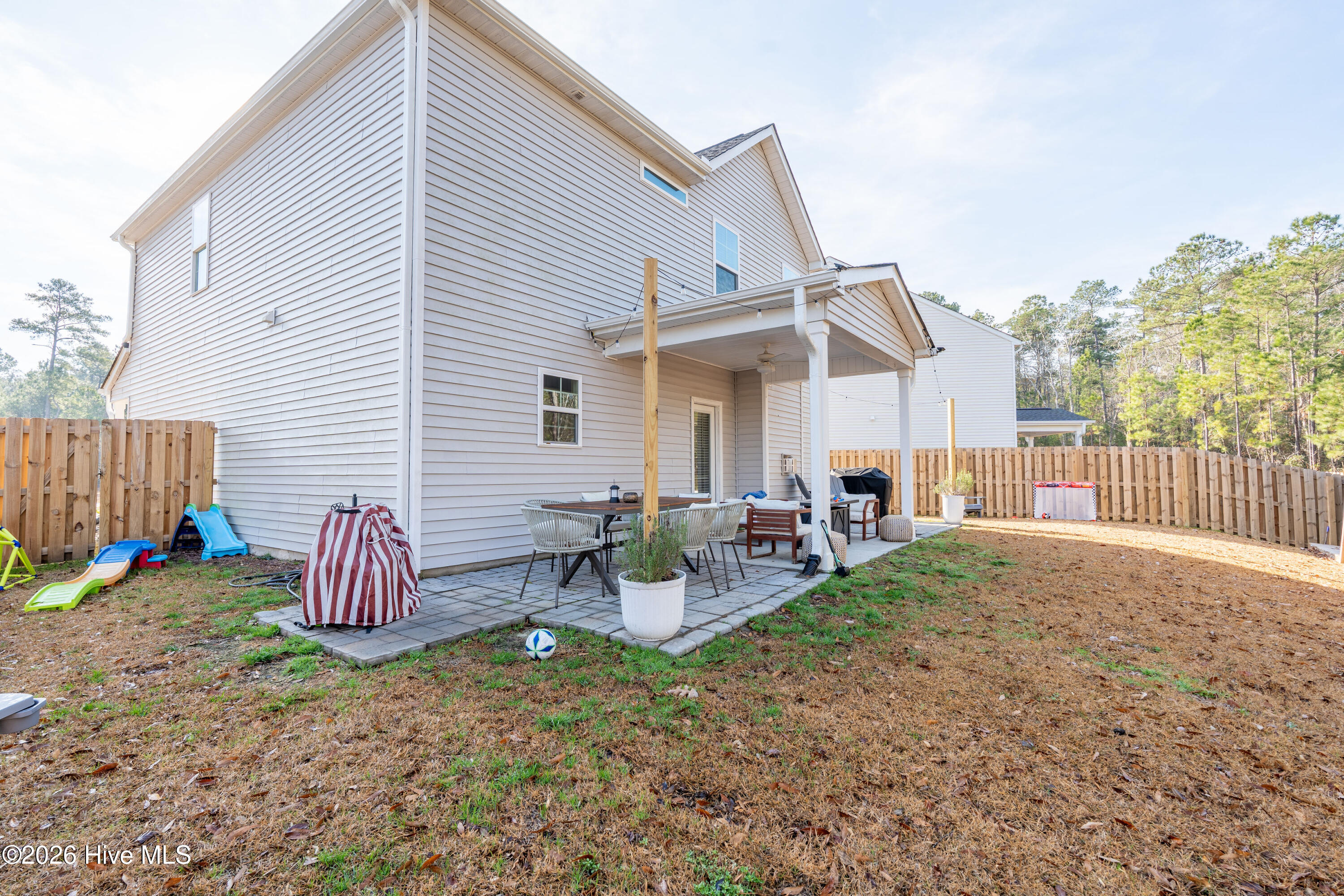 100539942 | Photo 23