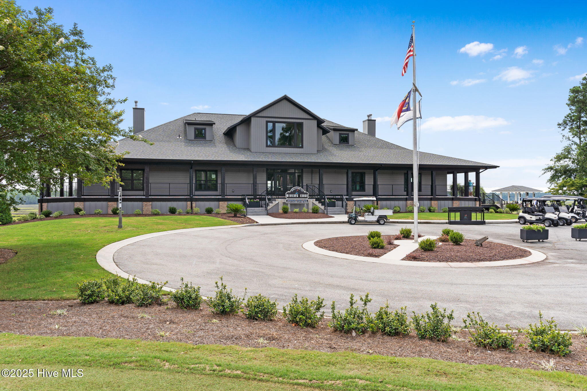 100560686 | Photo 14