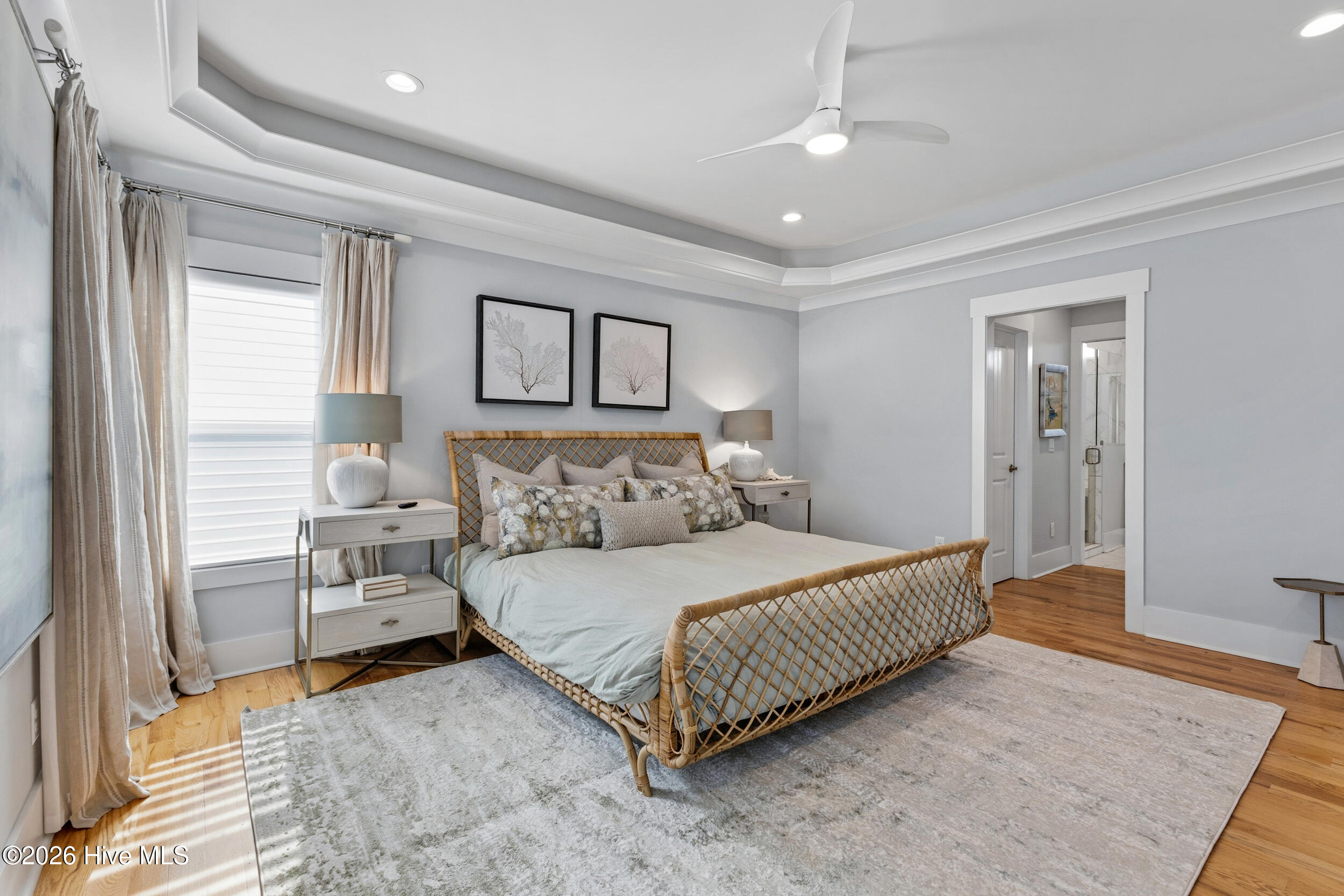 100554534 | Photo 32