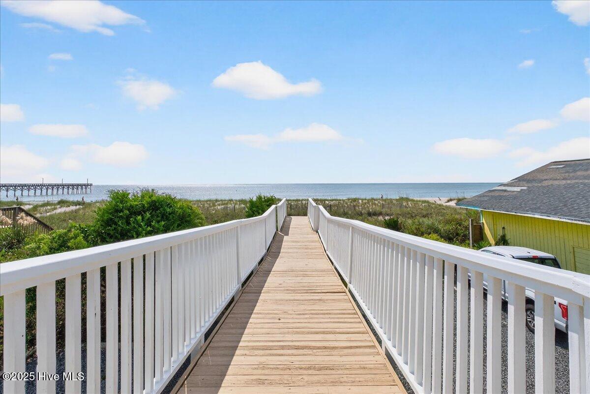 100534230 | Photo 77