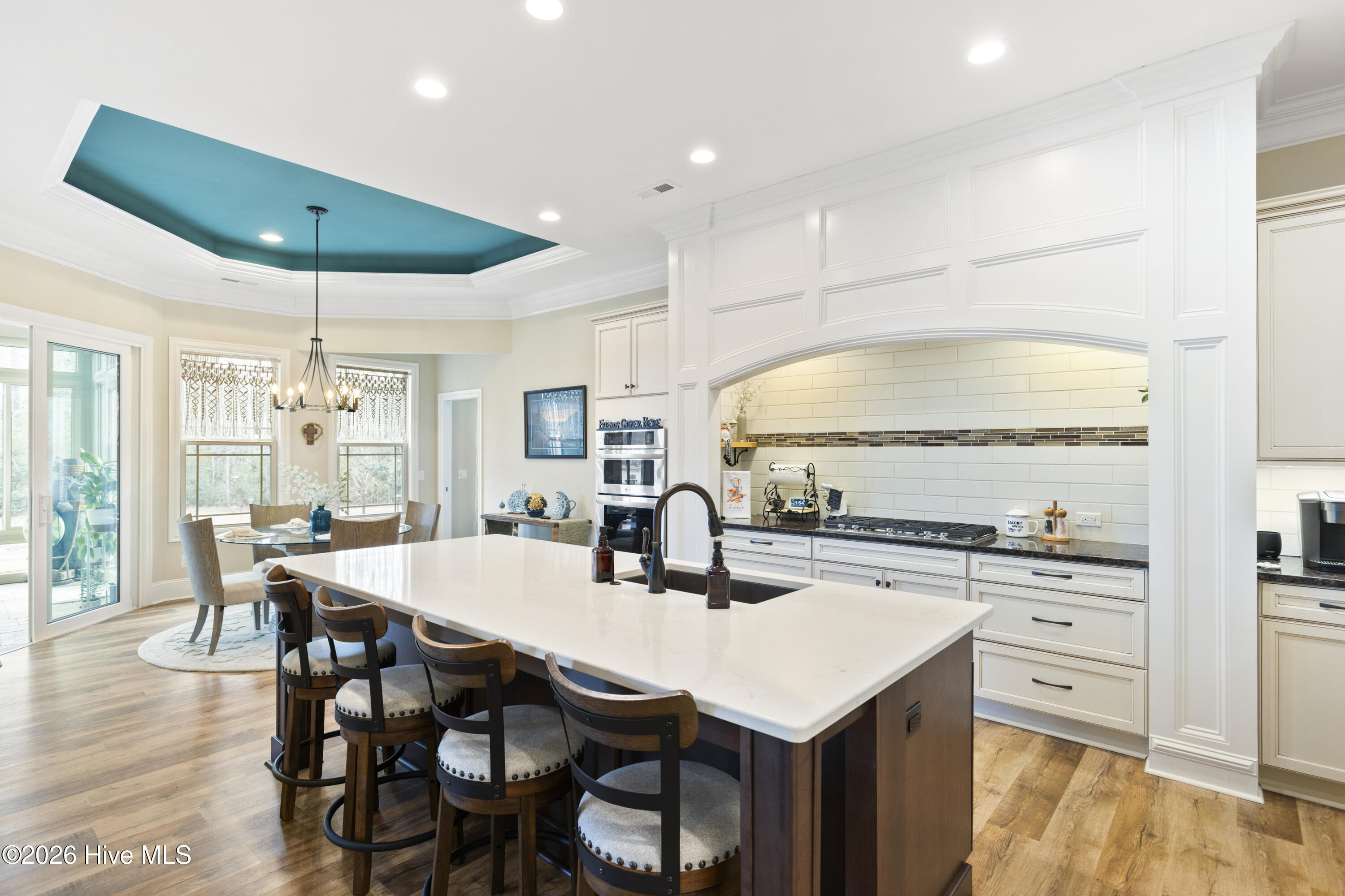 100551646 | Photo 10