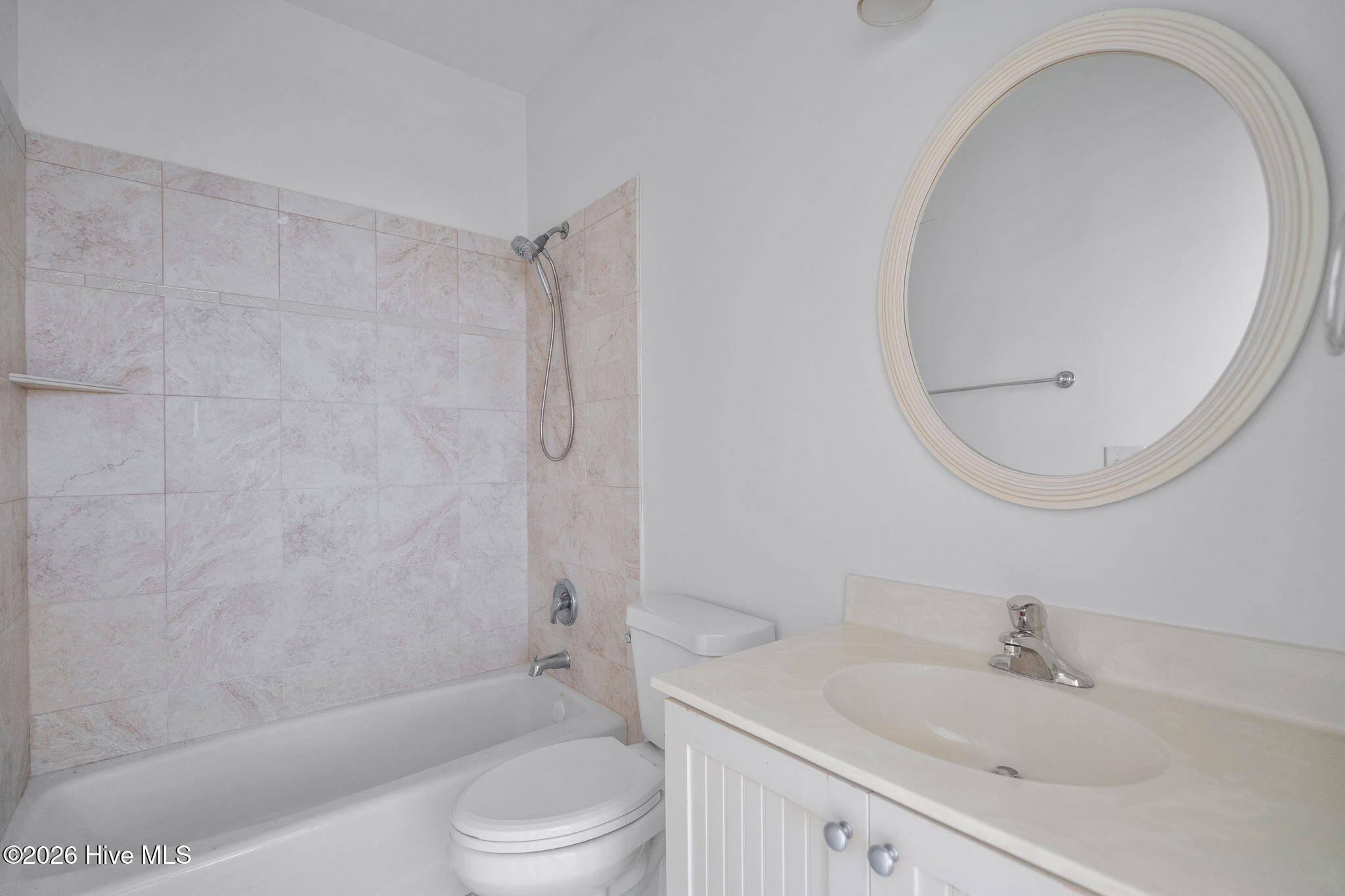 100560012 | Photo 28