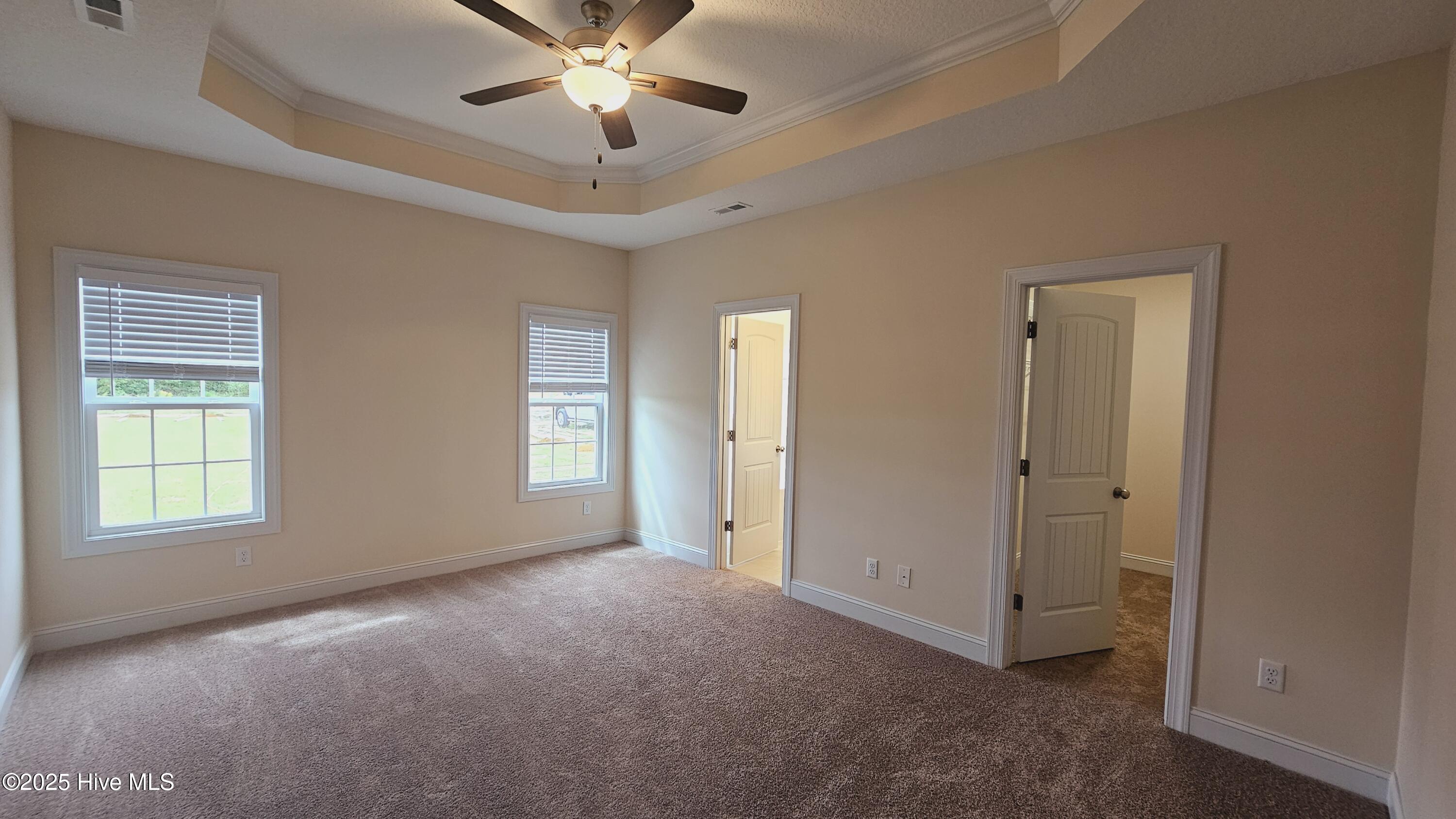 100533971 | Photo 17