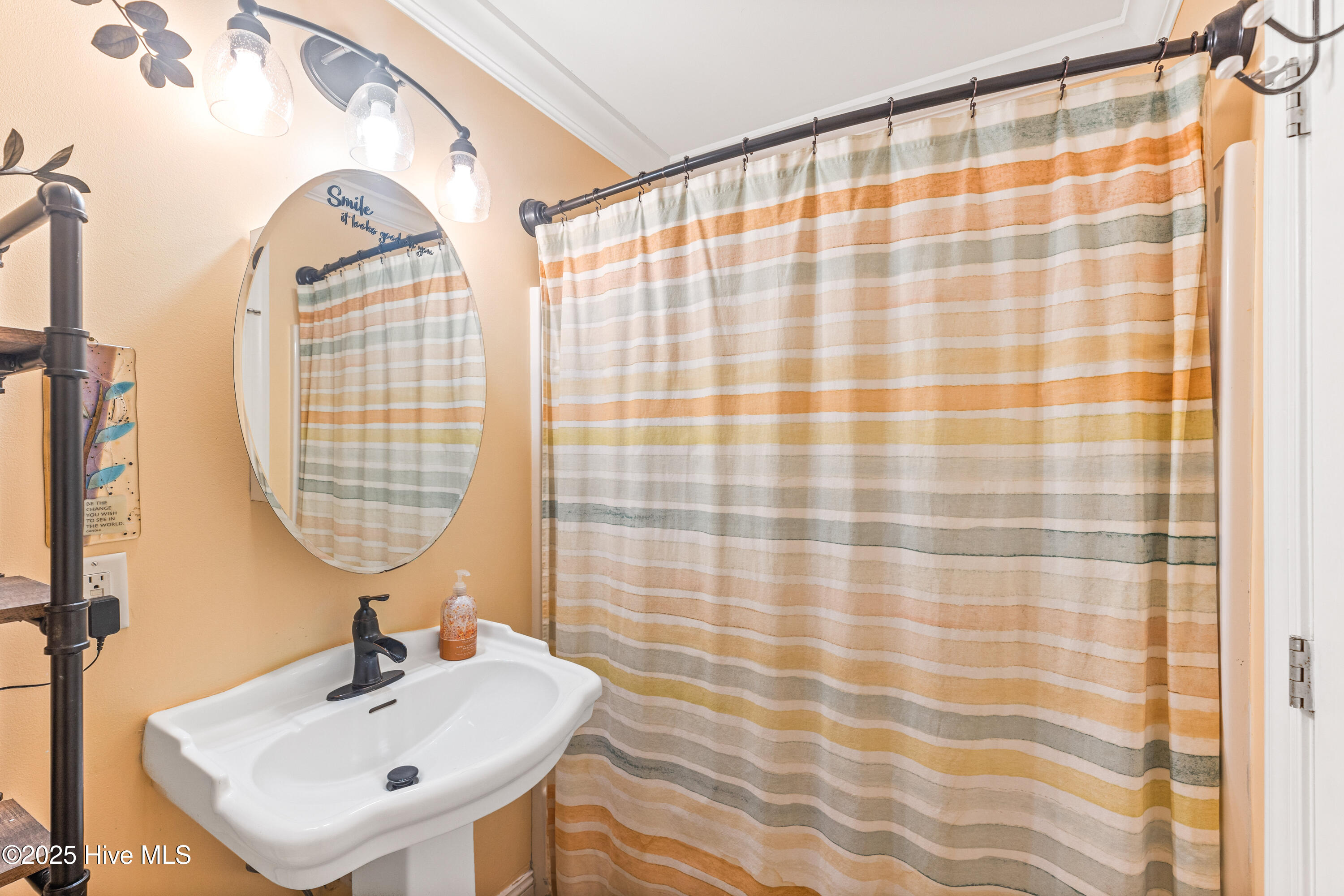 100520720 | Photo 27