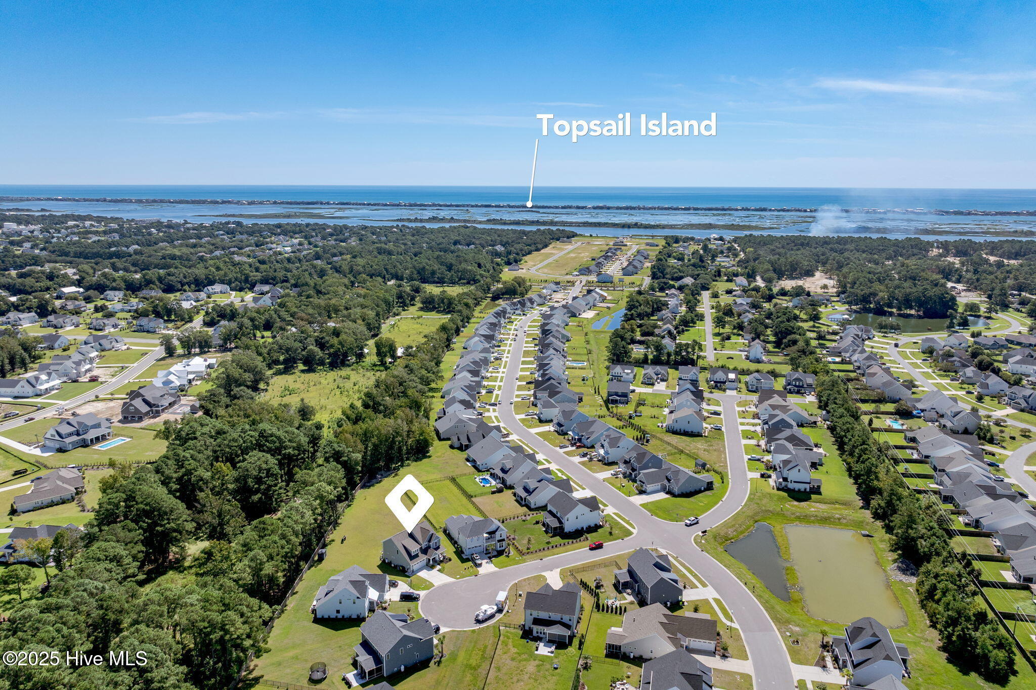 100527863 | Photo 84