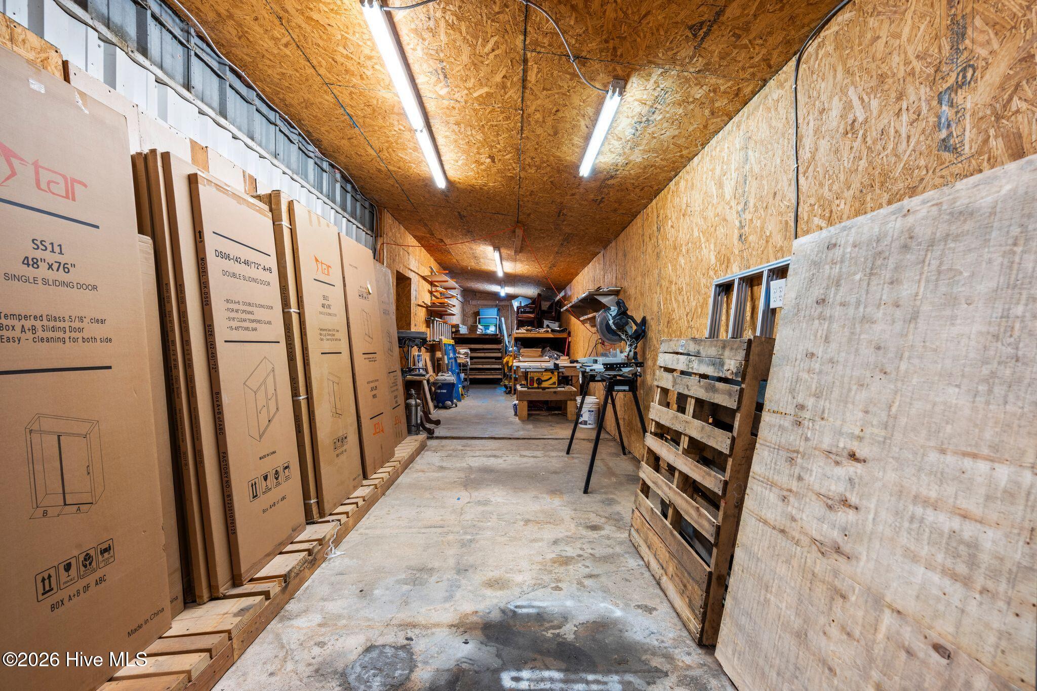 100550441 | Photo 40