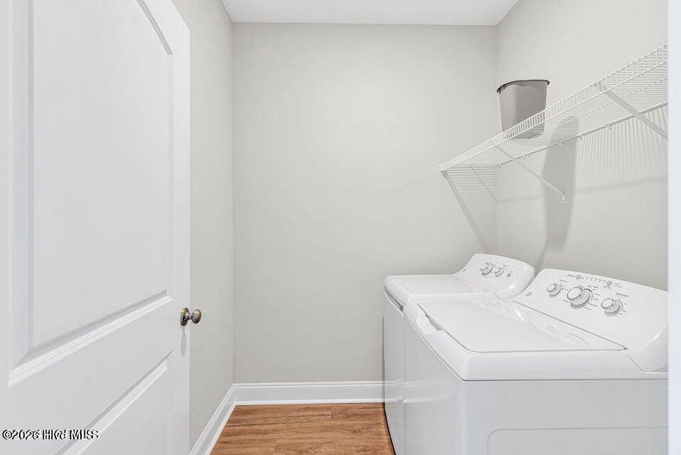 100566318 | Photo 23