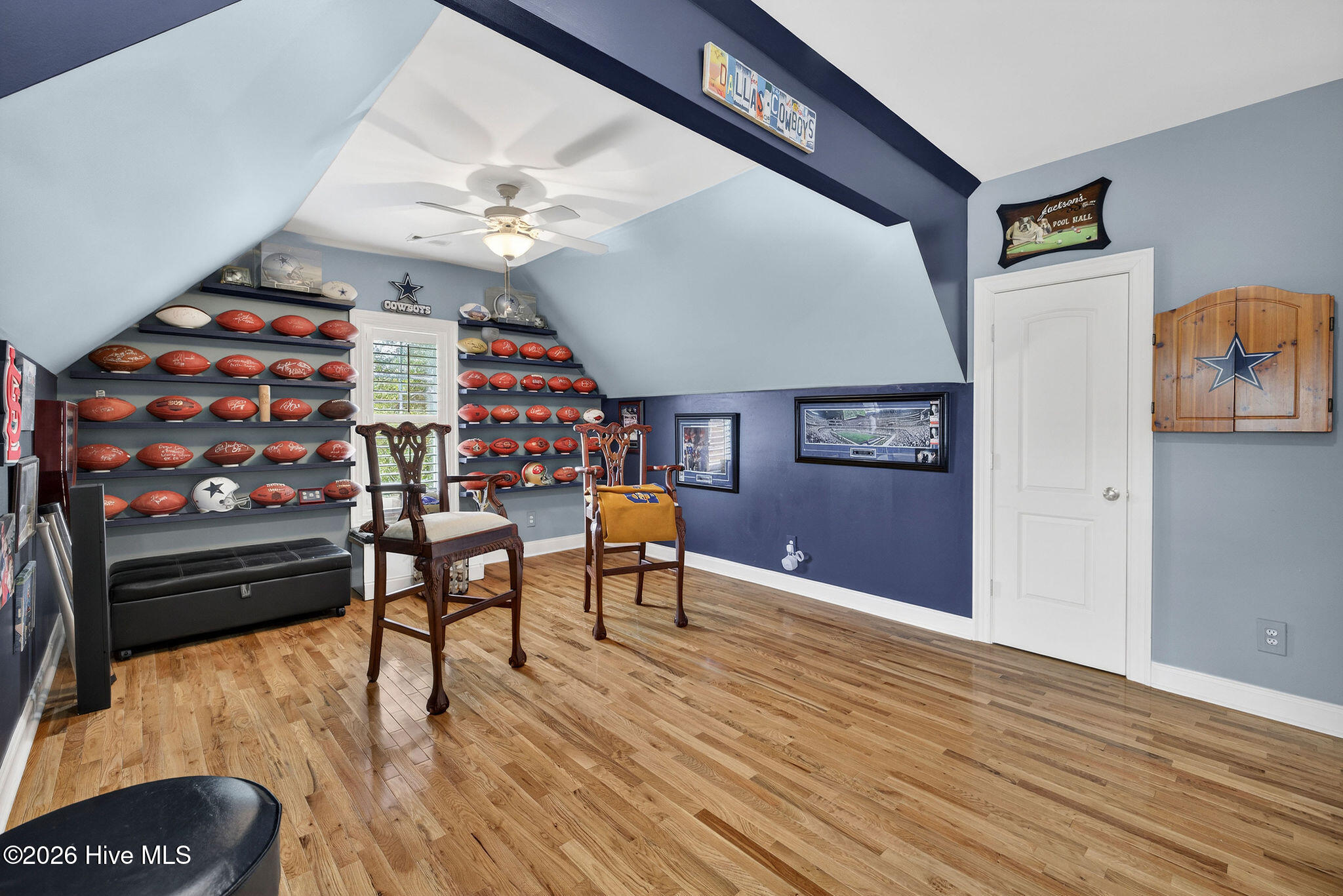 100547469 | Photo 45