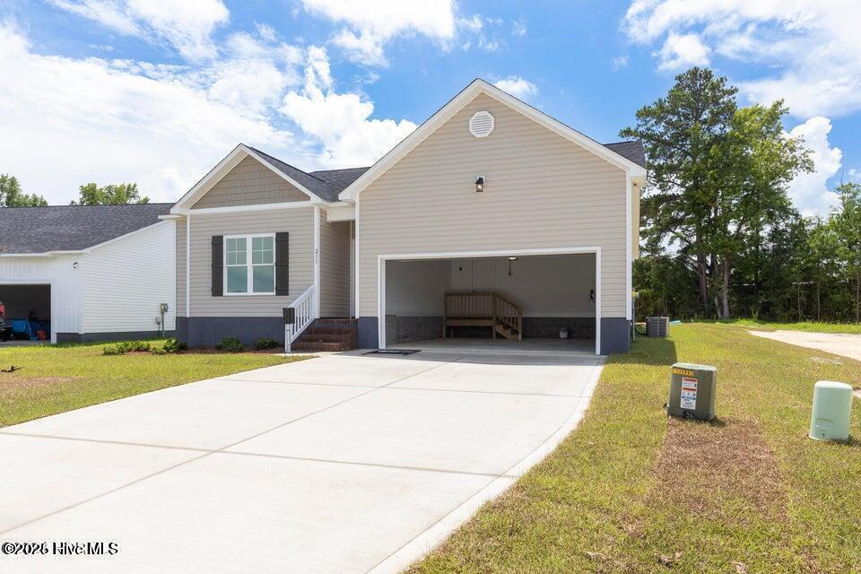 319 E Theriault Court, Jacksonville, NC, 28540
