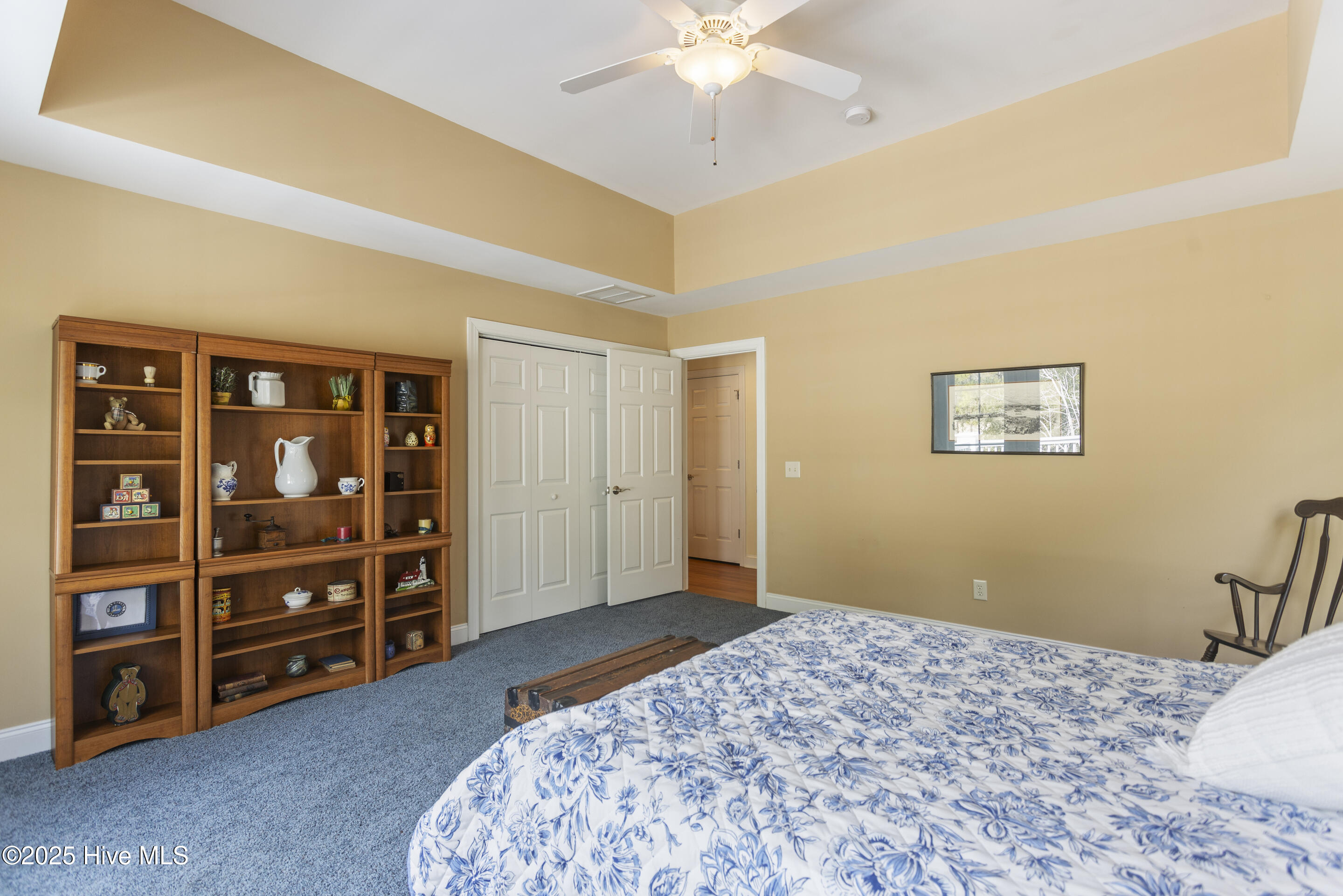 100493610 | Photo 69