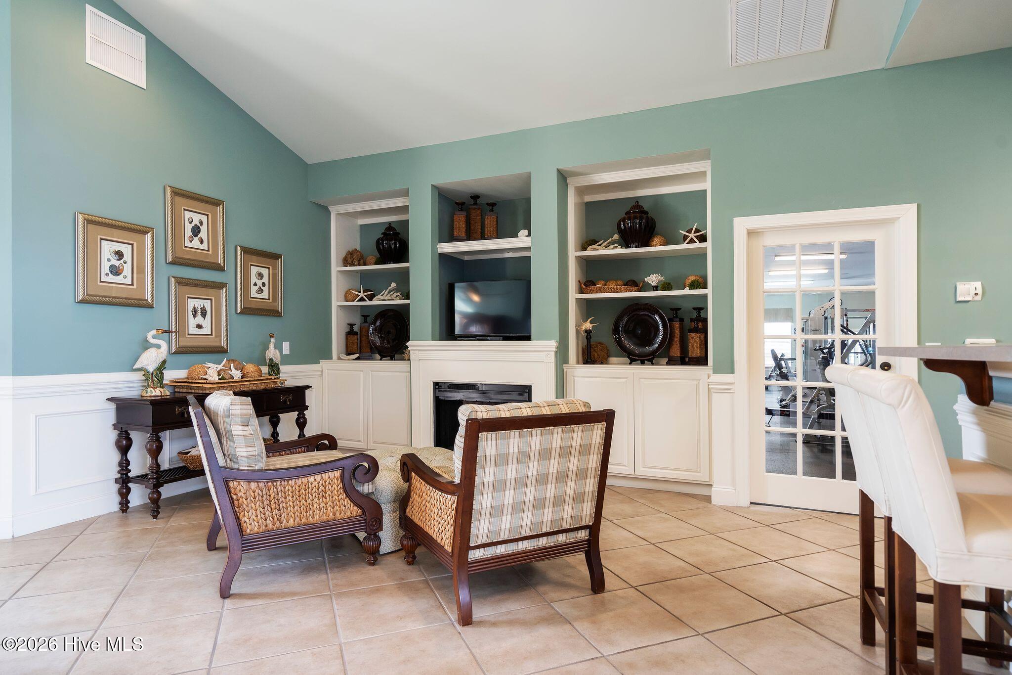 100559771 | Photo 41