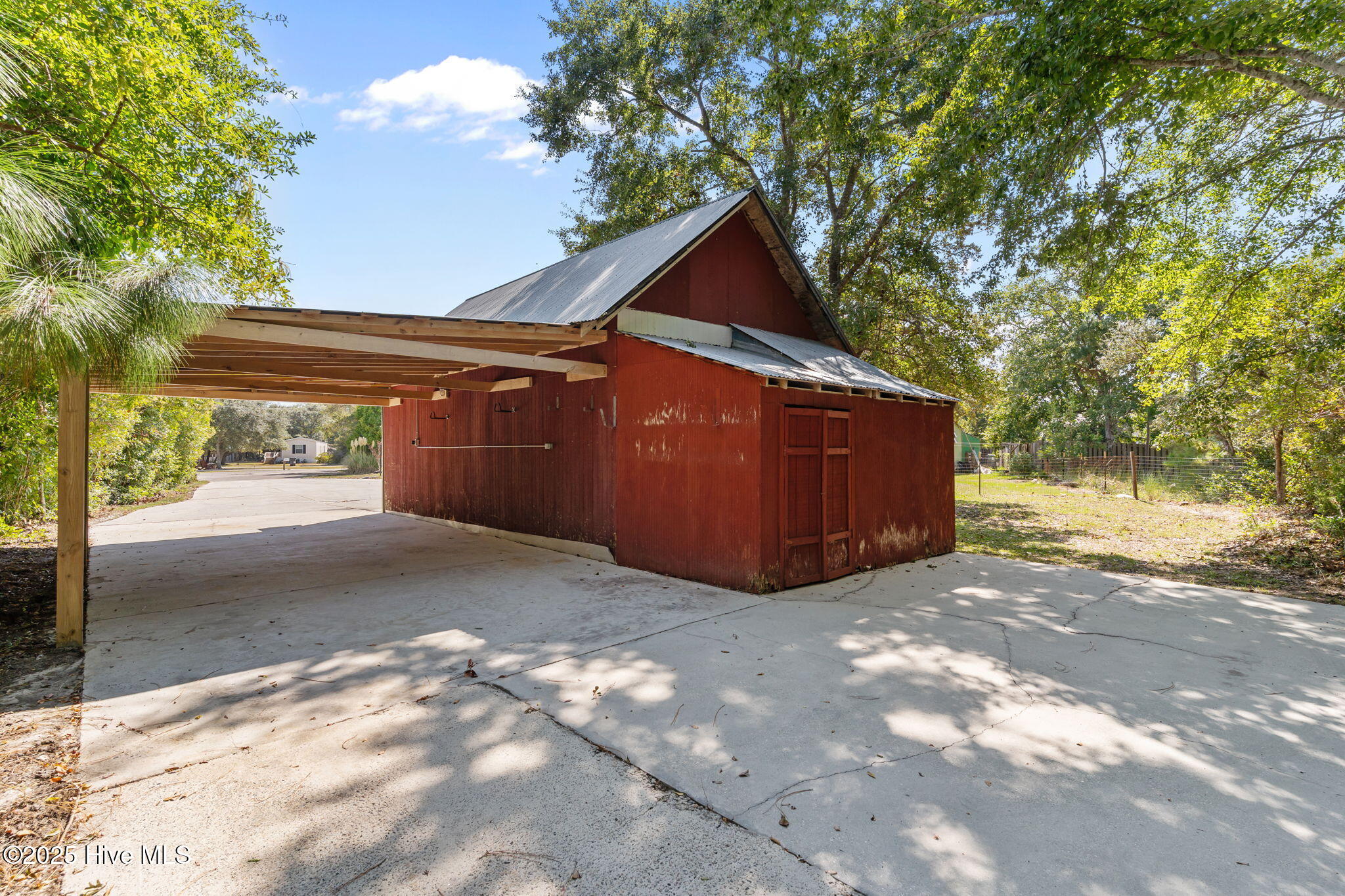 100531934 | Photo 52