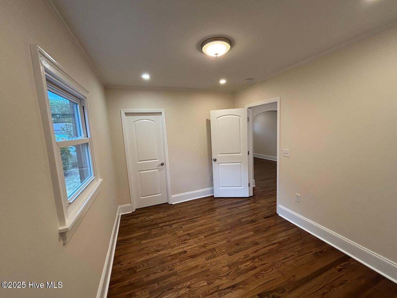 100519512 | Photo 16