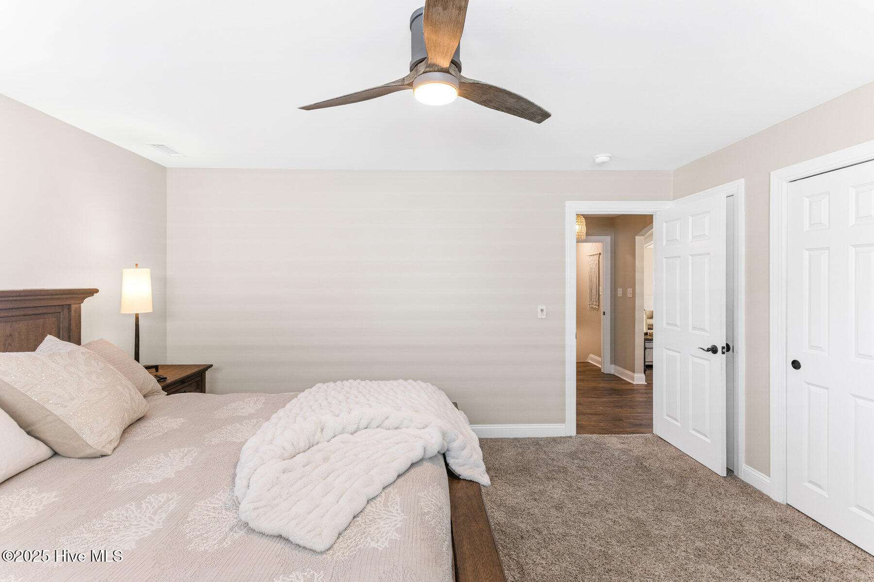 100542757 | Photo 28