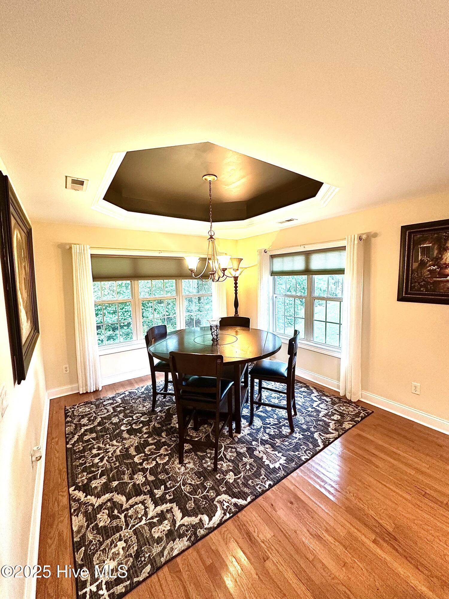 100523246 | Photo 13