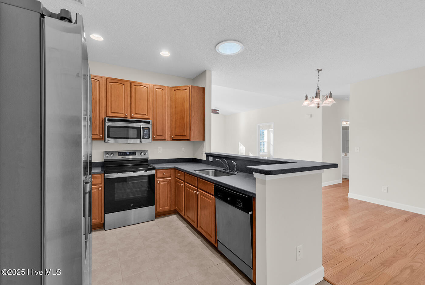 100545538 | Photo 12