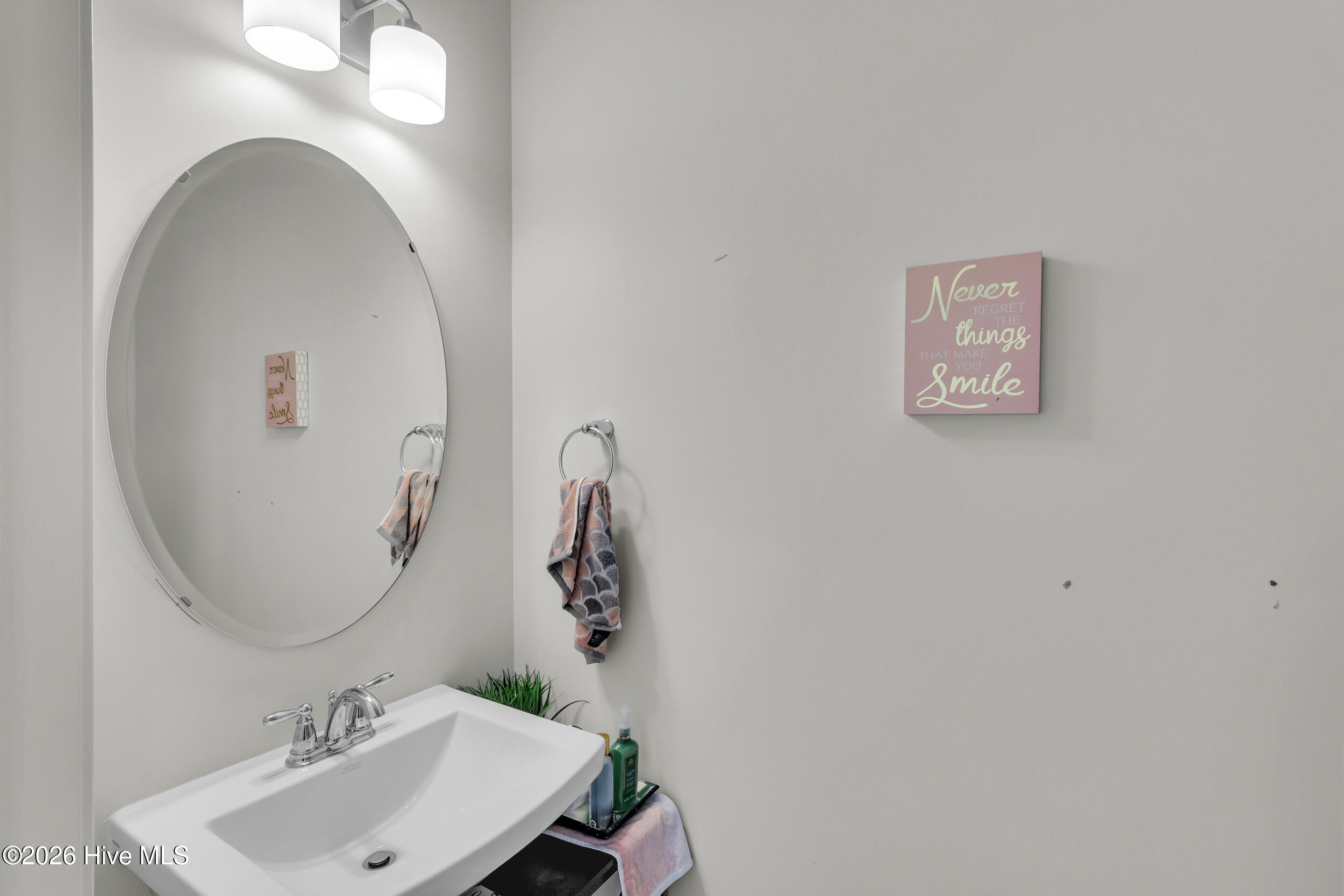 100547188 | Photo 33