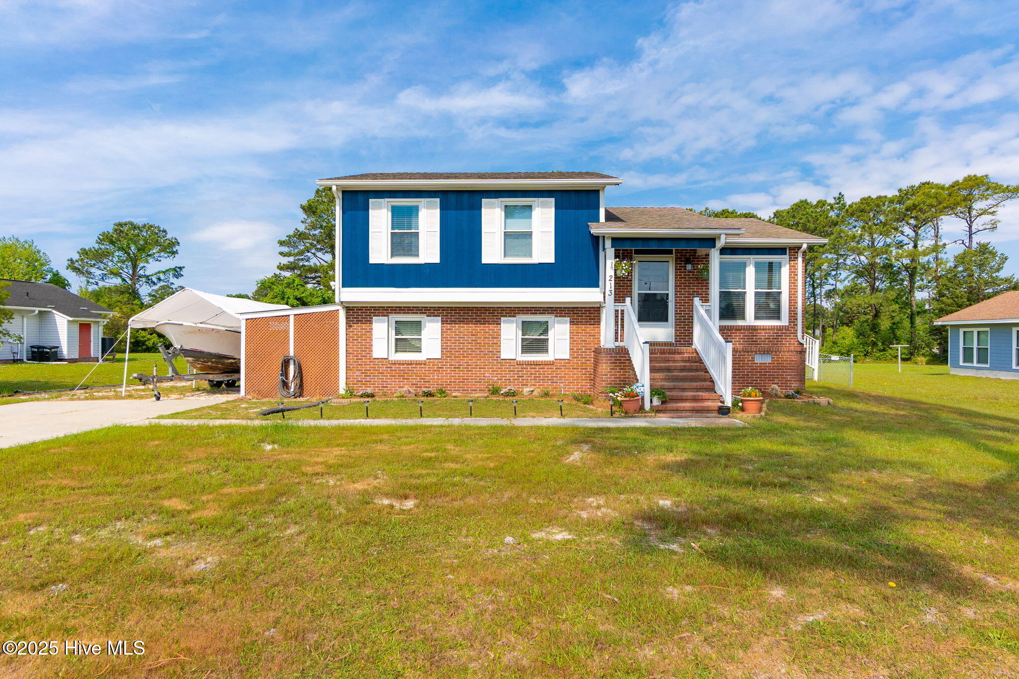 Homes for sale in Newport, NC | 213 Nine Mile Rd, Newport, NC 28570 | MLS# 100504748