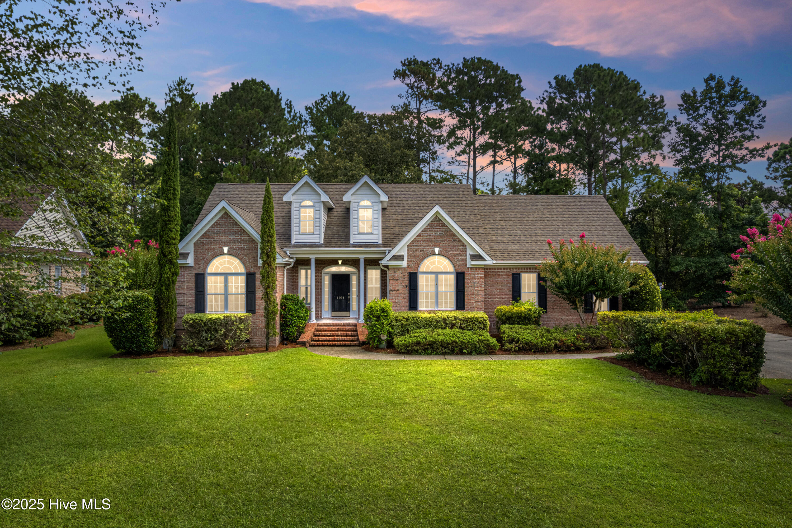 100521563 | Photo 33