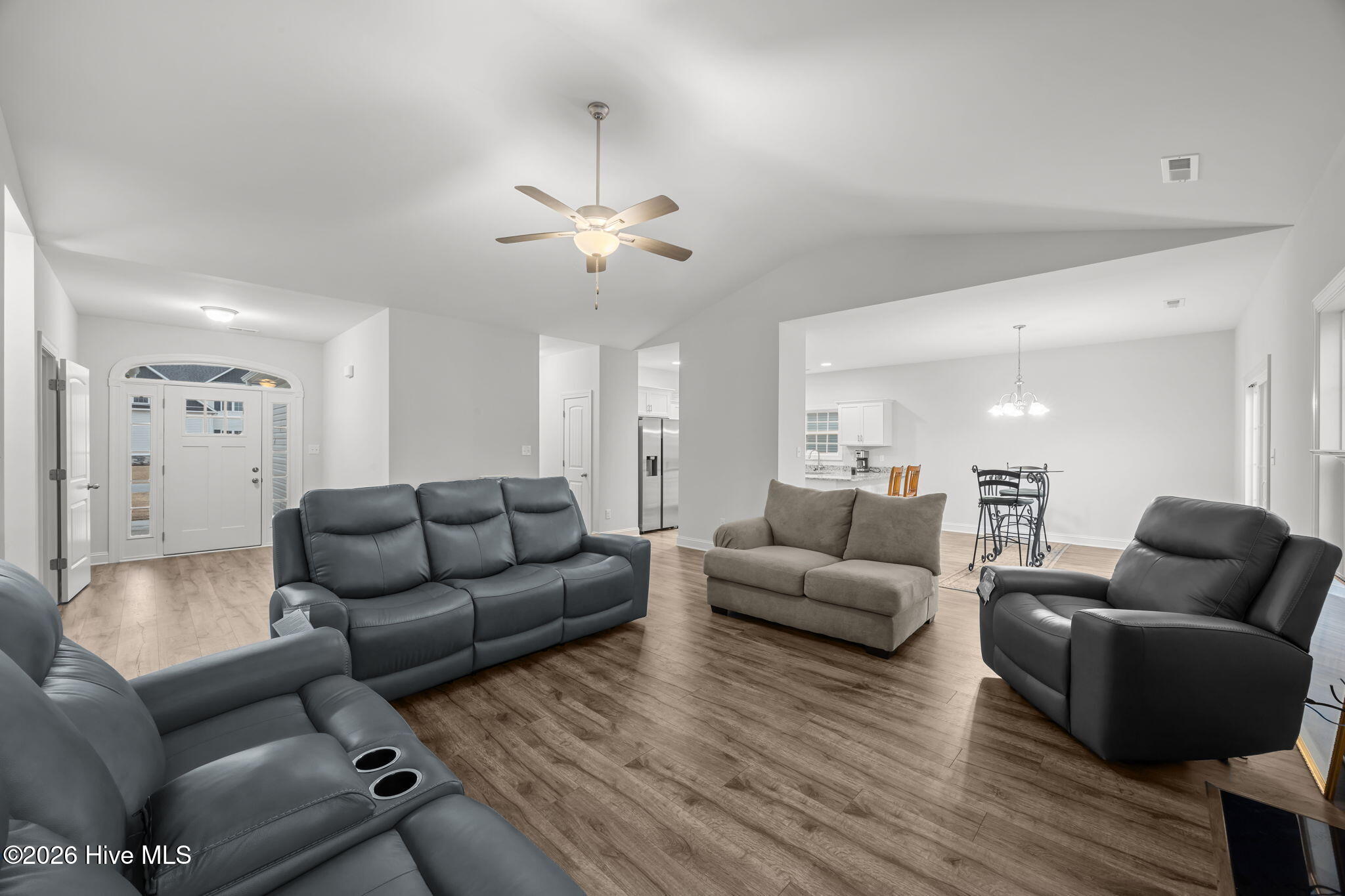 18-web-or-mls-0C0A1726