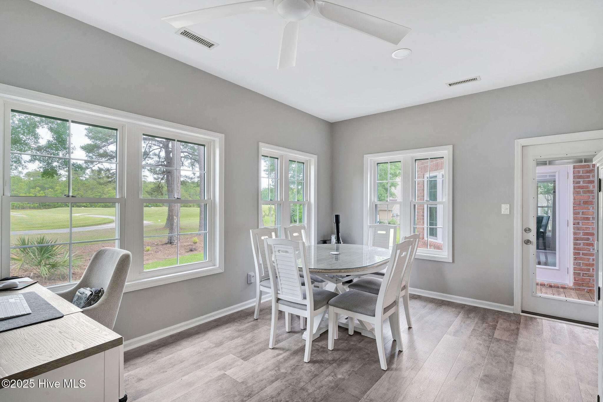 100510783 | Photo 27