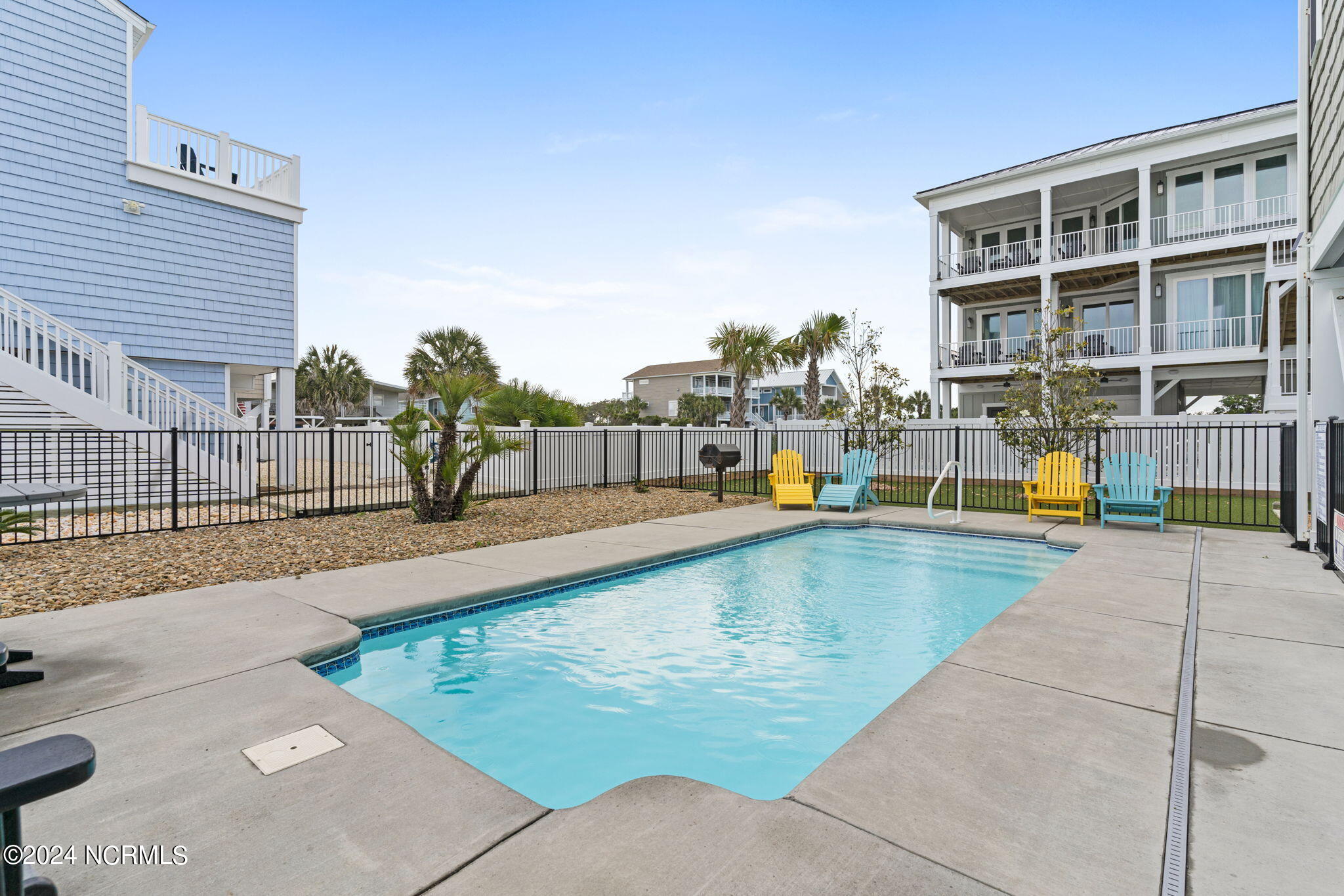445 E Third Street, Ocean Isle Beach, NC 28469 – photo 14: kahunaphoto.com (26 of 27)
