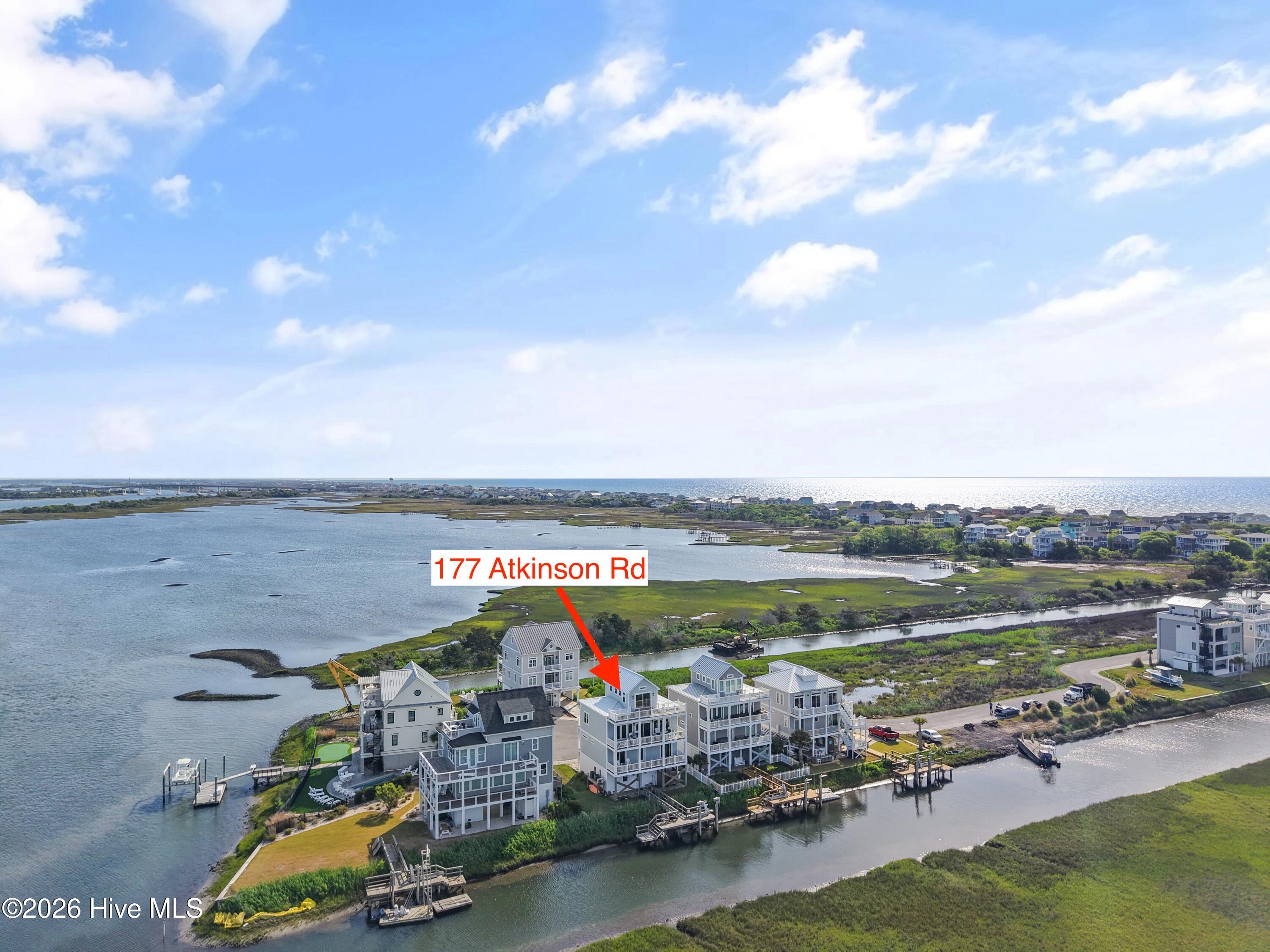 100569393 | Photo 57