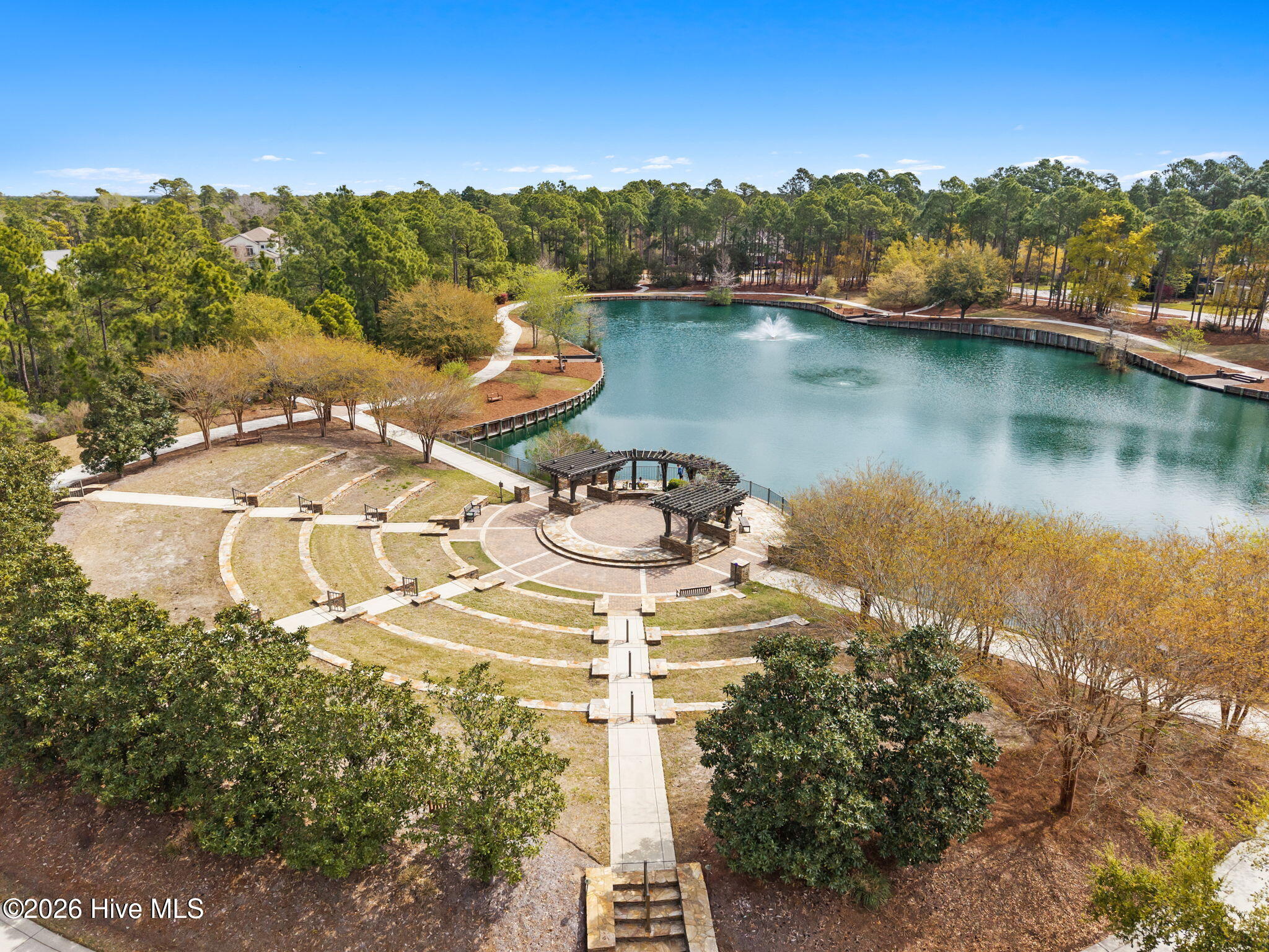 100566382 | Photo 61