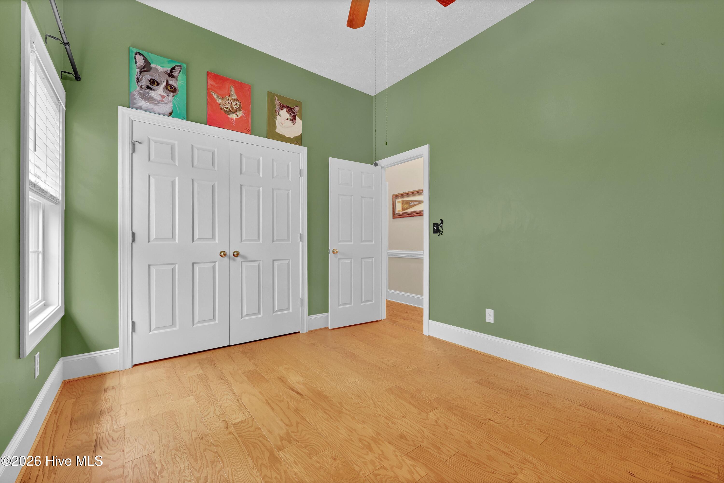 100564769 | Photo 22